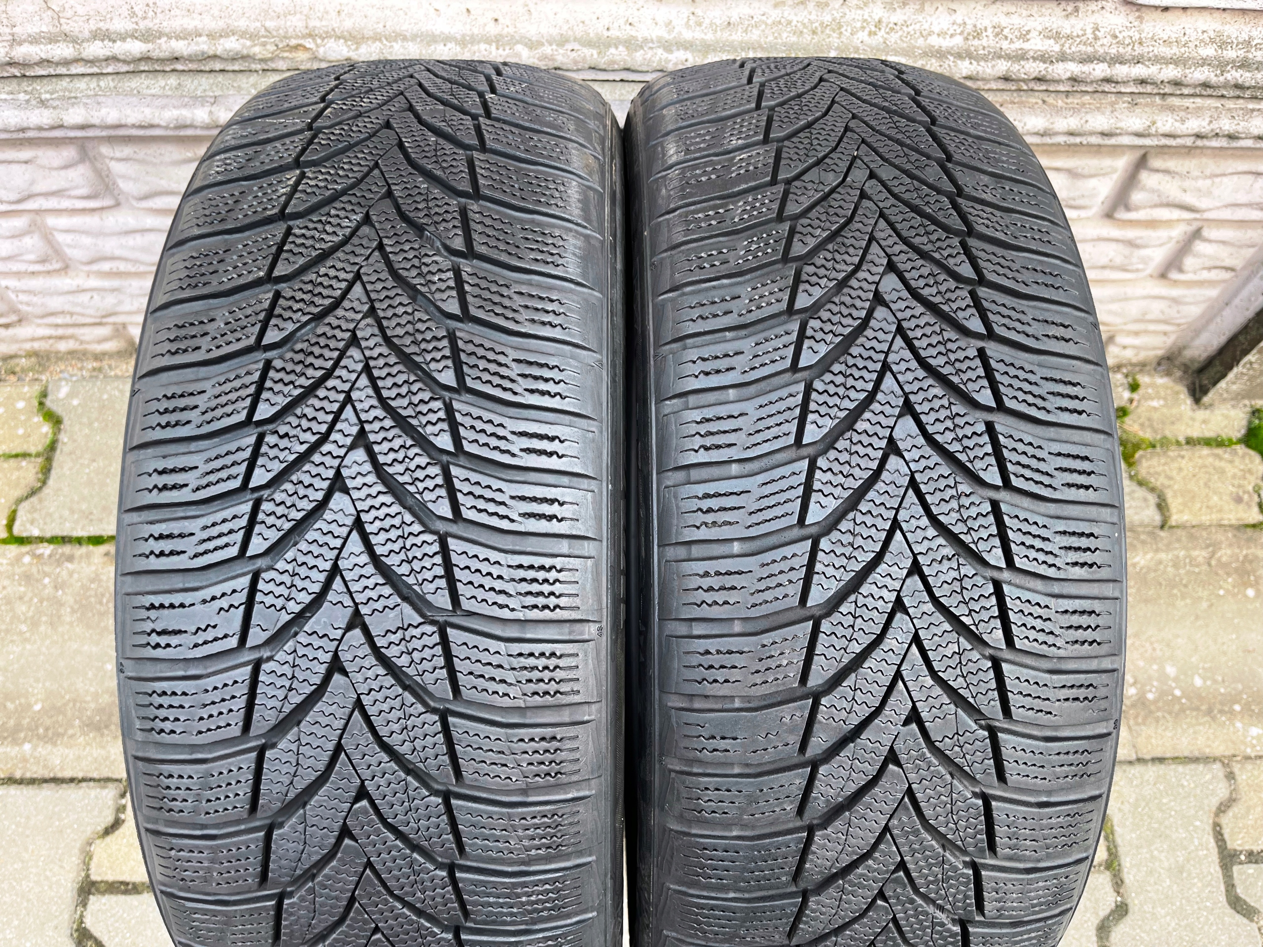 OPONY ZIMOWE 225/50R18 NEXEN WINGUARD SPORT 2 2021 Liczba opon w ofercie 2 szt.