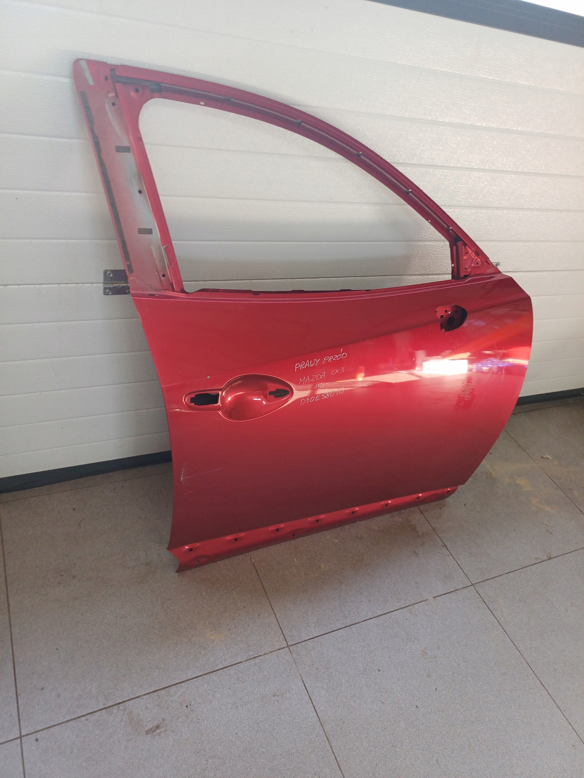 door right front MAZDA CX3 15R- D10E58010