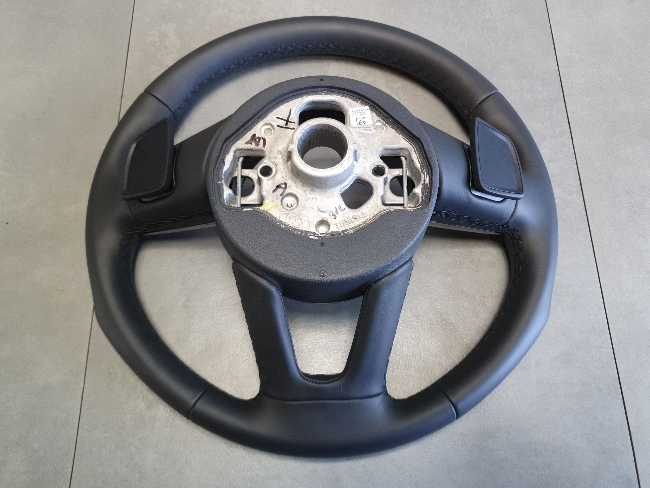 Audi A3 8Y lenkrad Leder multi 82A419091AA