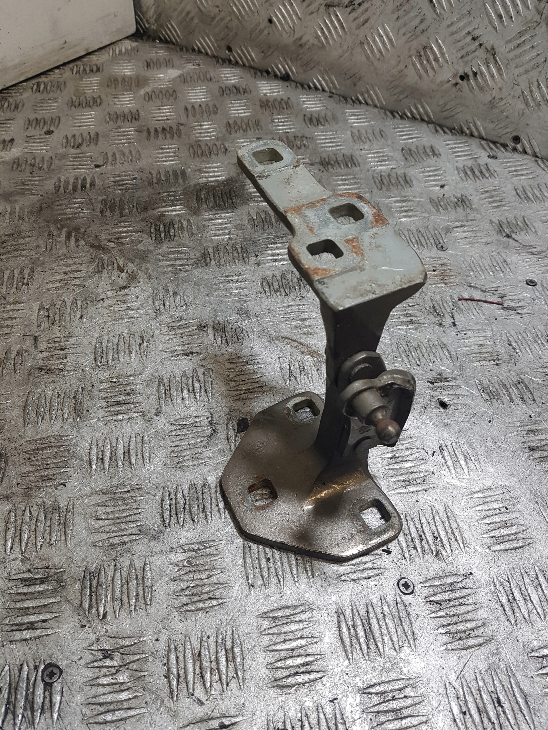 hinge bonnet boot LAND ROVER RANGE ROVER SPORT 429A15-A left