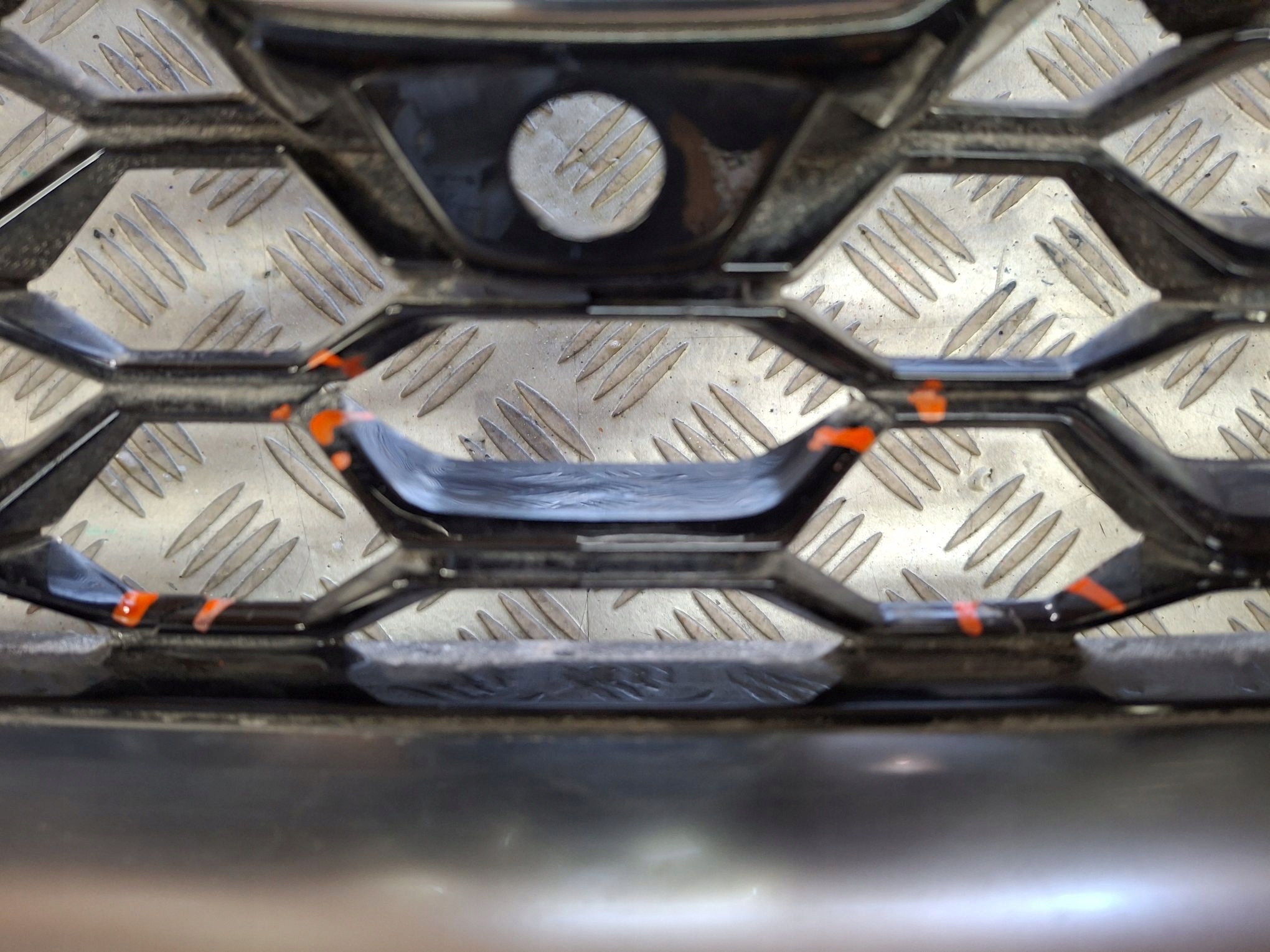 maska MG ZS LIFT 2019R-> ispod KAMERE
