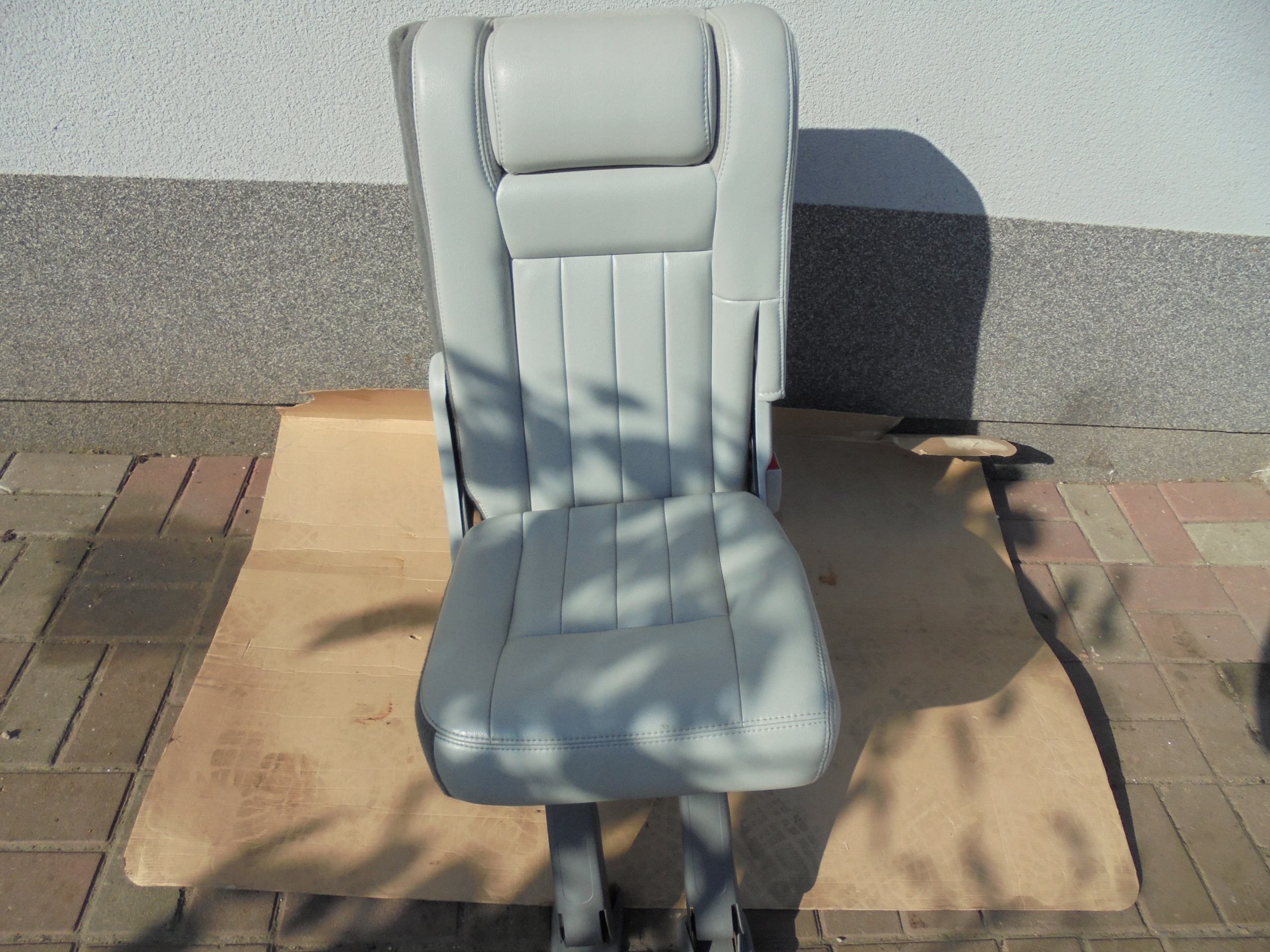 кресло задний правый 3 LINCOLN NAVIGATOR 2004