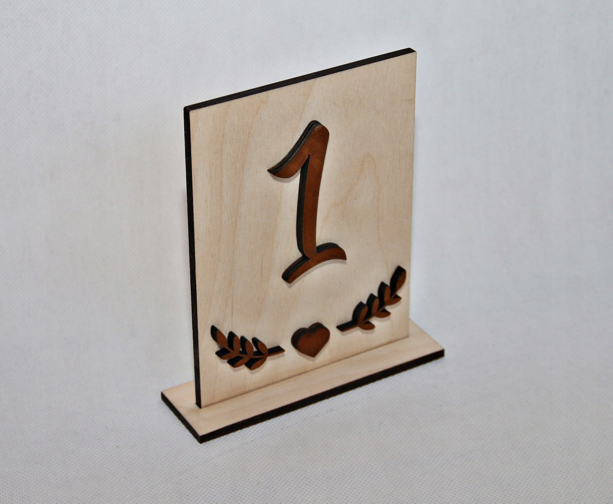 

Rustykalne numery stołów 3D - wzory do wyboru