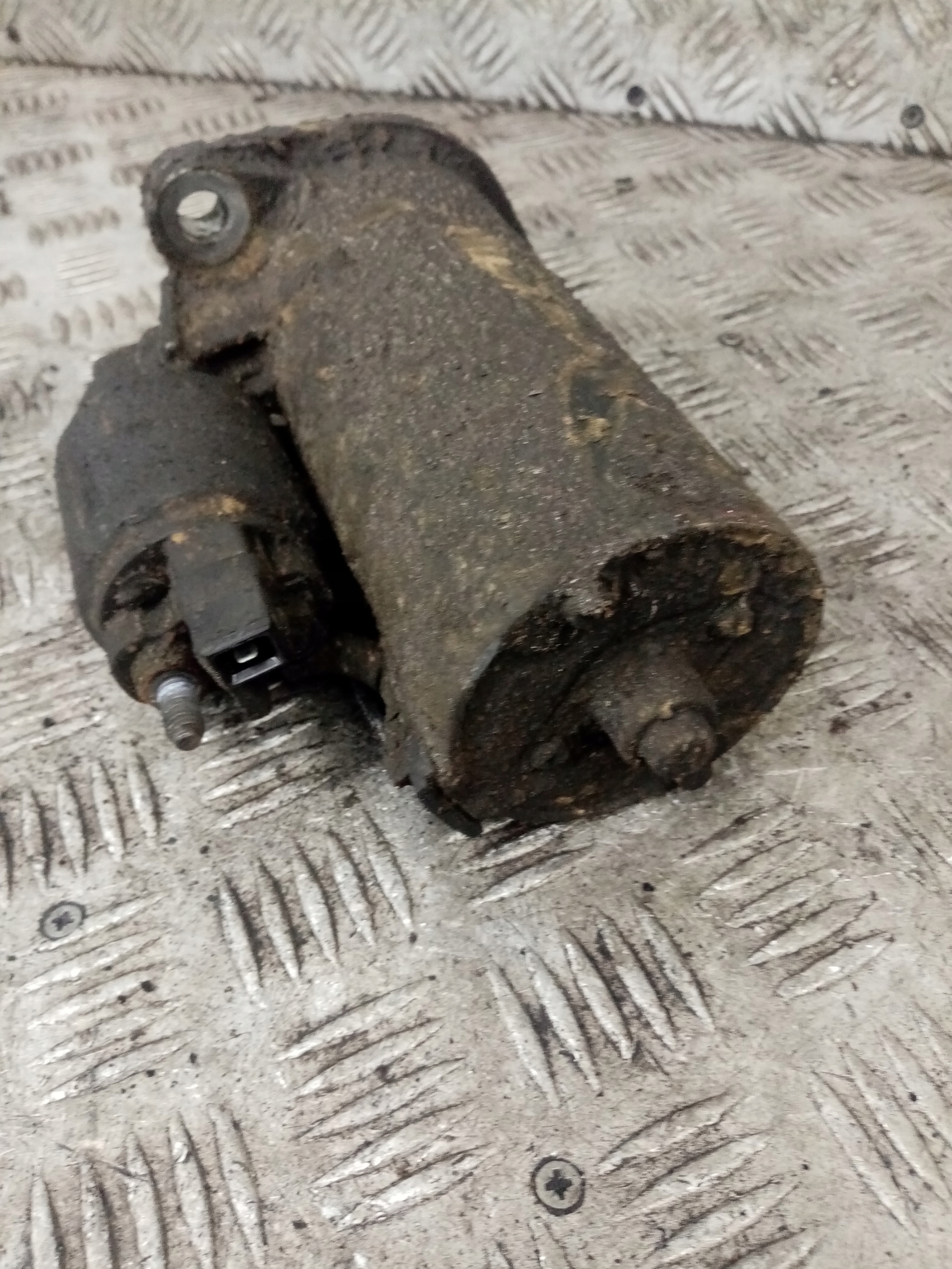 startér VOLKSWAGEN BORA 1.9 TDI