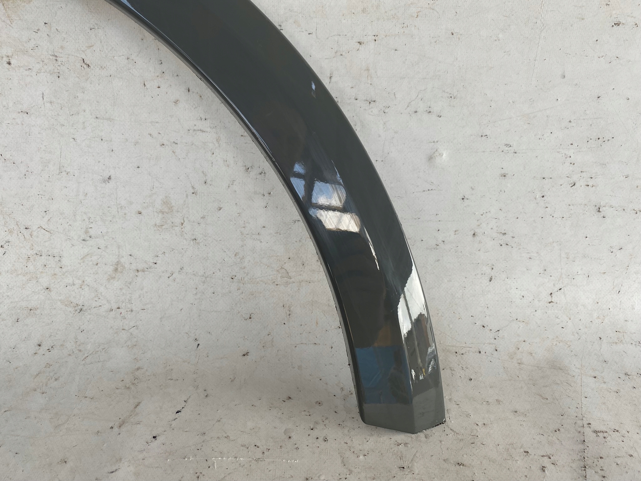 AUDI Q2 81A 16- modanatura parafango sinistra posteriore 81A853817A