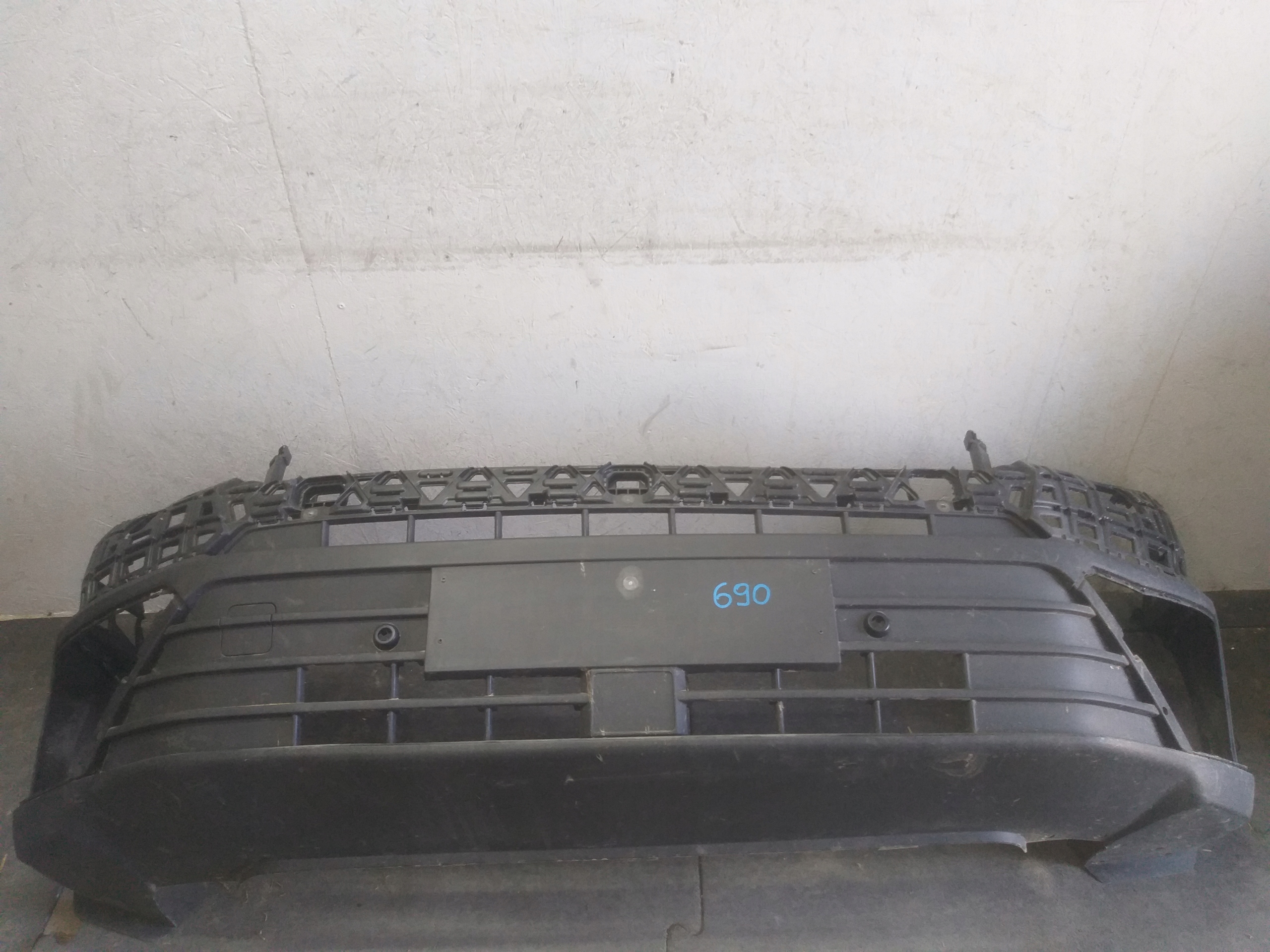 STOSSSTANGE VORNE VW CRAFTER 7C0