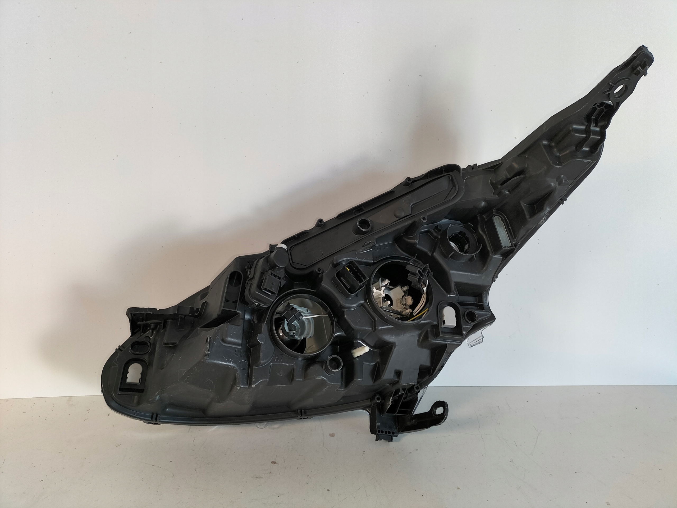 light front reflektor right PEUGEOT 208 LIFT 15-19