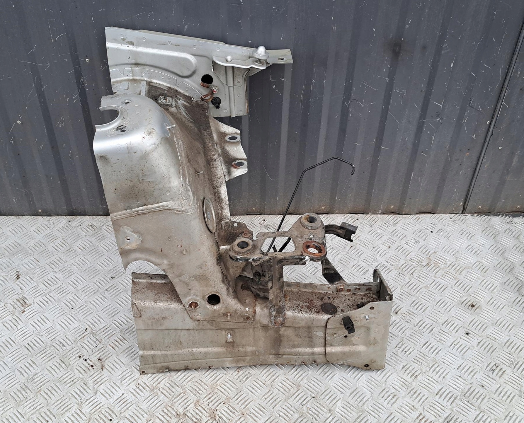 ML W164 C775 ЛОНЖЕРОН ЛІВА ЛІВИЙ ПЕРЕД ПЕРЕДНЯ