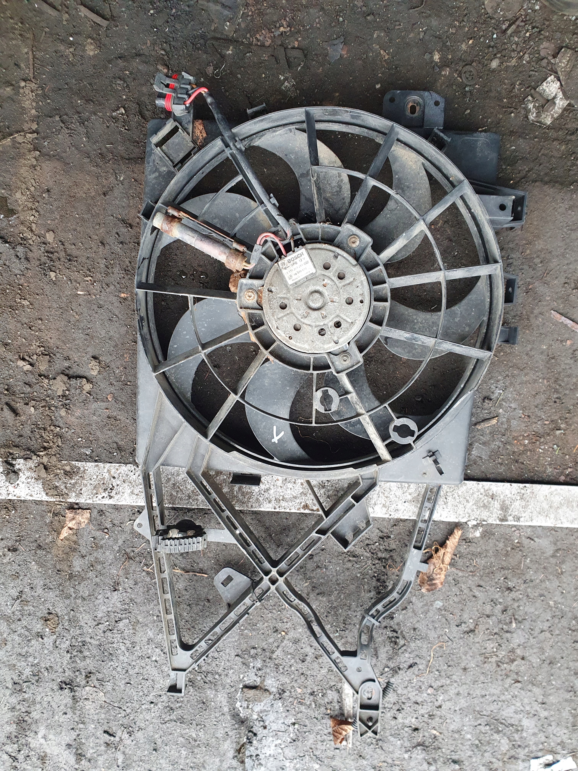 OBUDOWA WENTYLATOR CHŁODNICY WODY KLIMY KOMPLET FOTO OPEL VECTRA B BENZ
