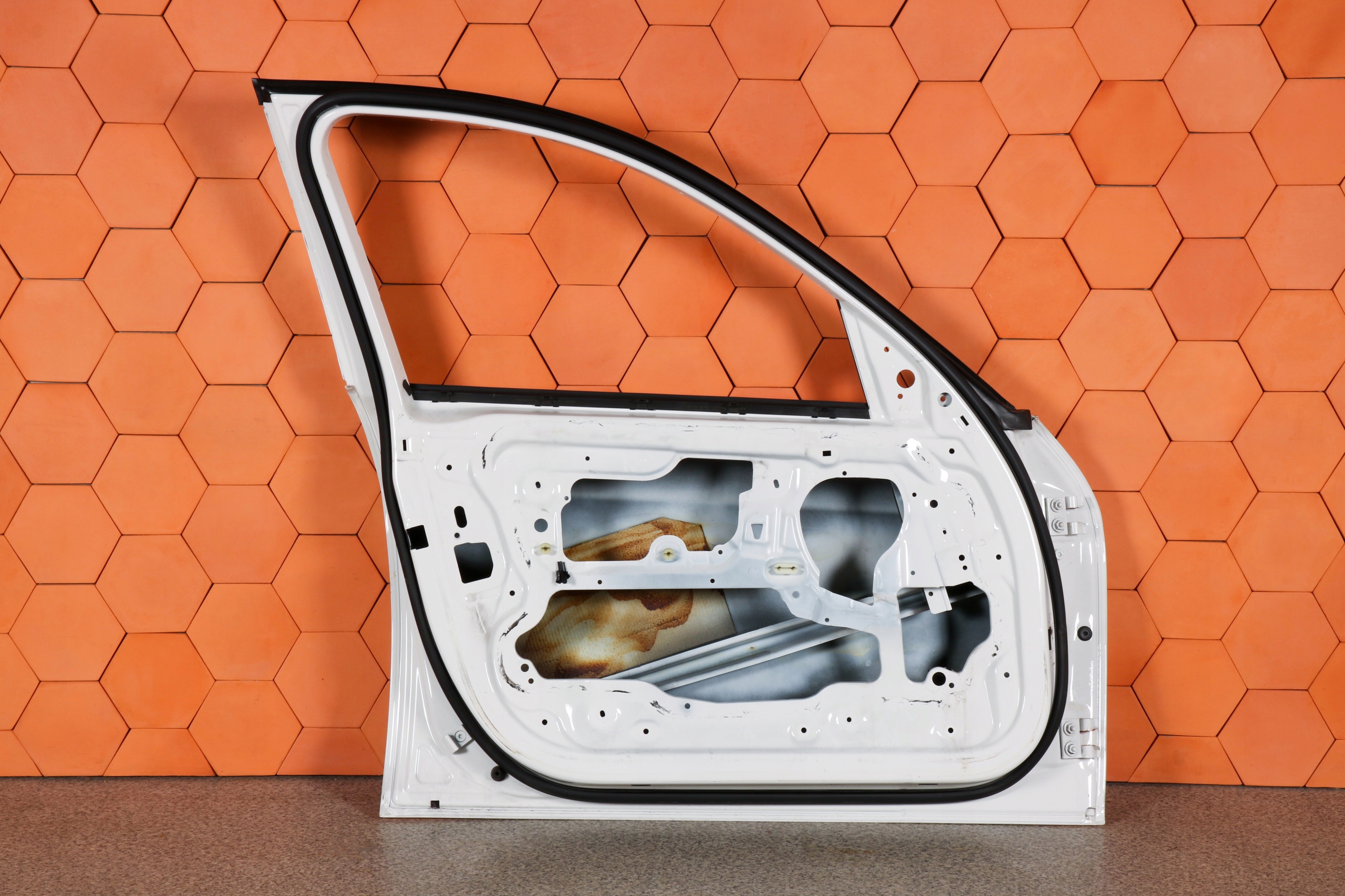 BMW E90 E91 door left front left front A300 ALPINWEISS 3