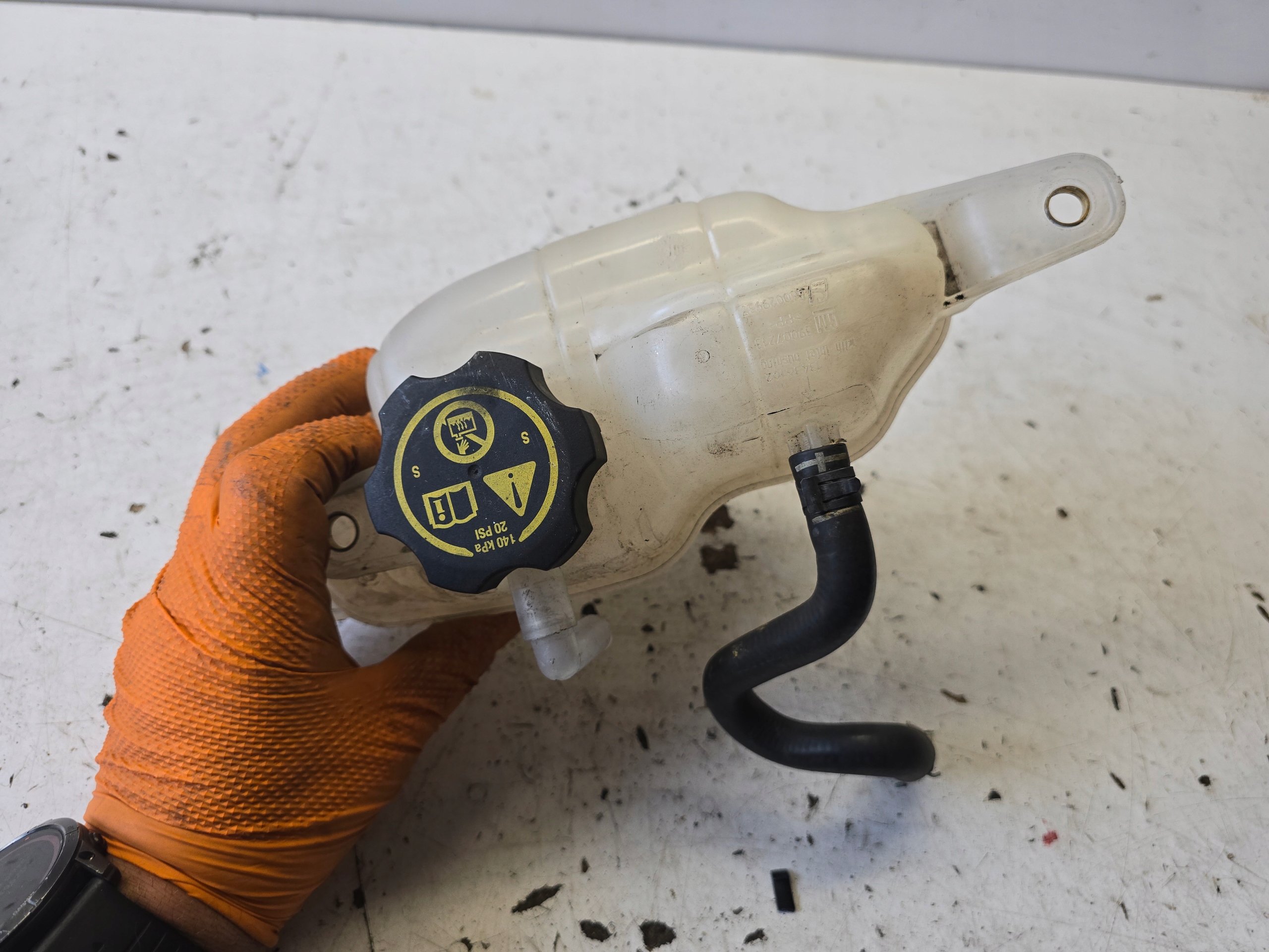 OPEL CORSA E water tank 1.3 CDTI