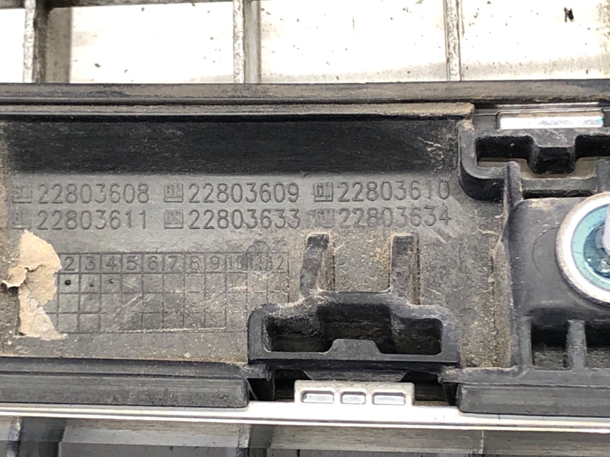 LISTWA KLAPY TYŁ OPEL INSIGNIA A Sedan/Limuzyna 08-17 22803608 Typ samochodu Samochody osobowe