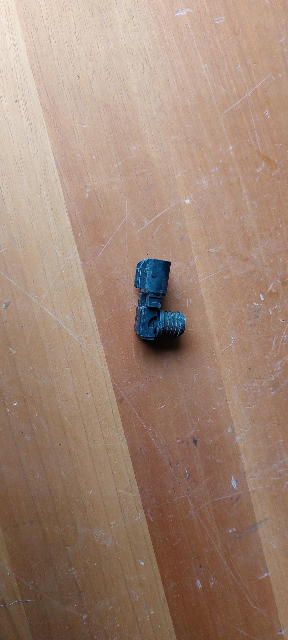 31400324D A2C89751700 - Датчик гальм вакууму сервоприводу Volvo EU M