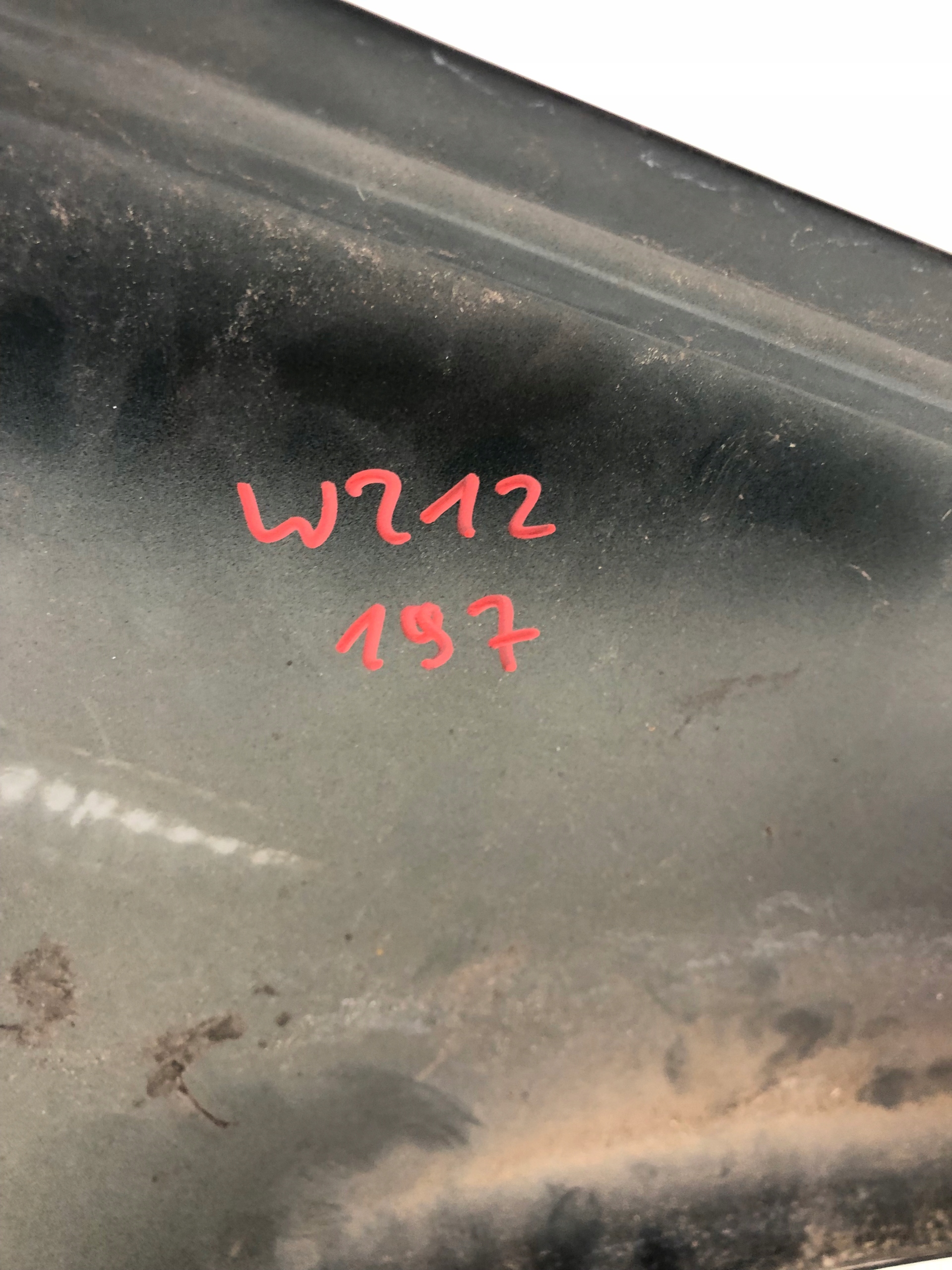 fender left front MERCEDES W212 197
