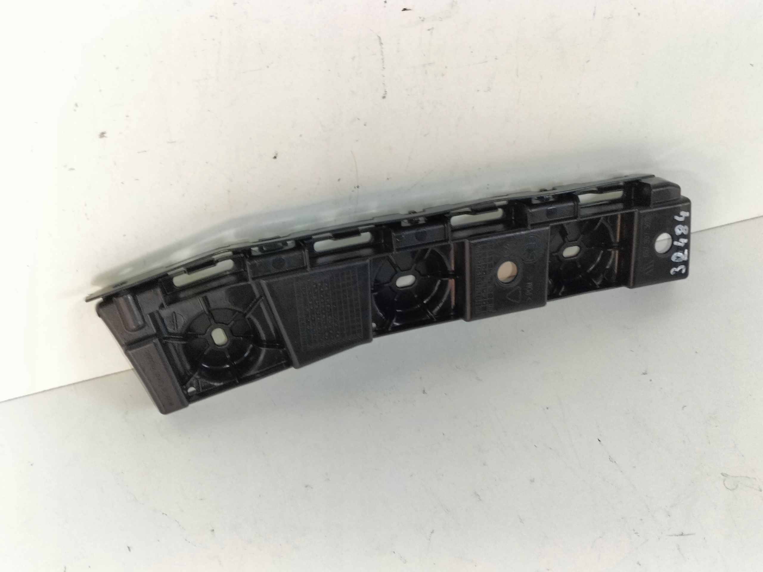 SUPPORT SUPPORT PLAQUE PARE CHOC ARRIÈRE GAUCHE SKODA SCALA 19