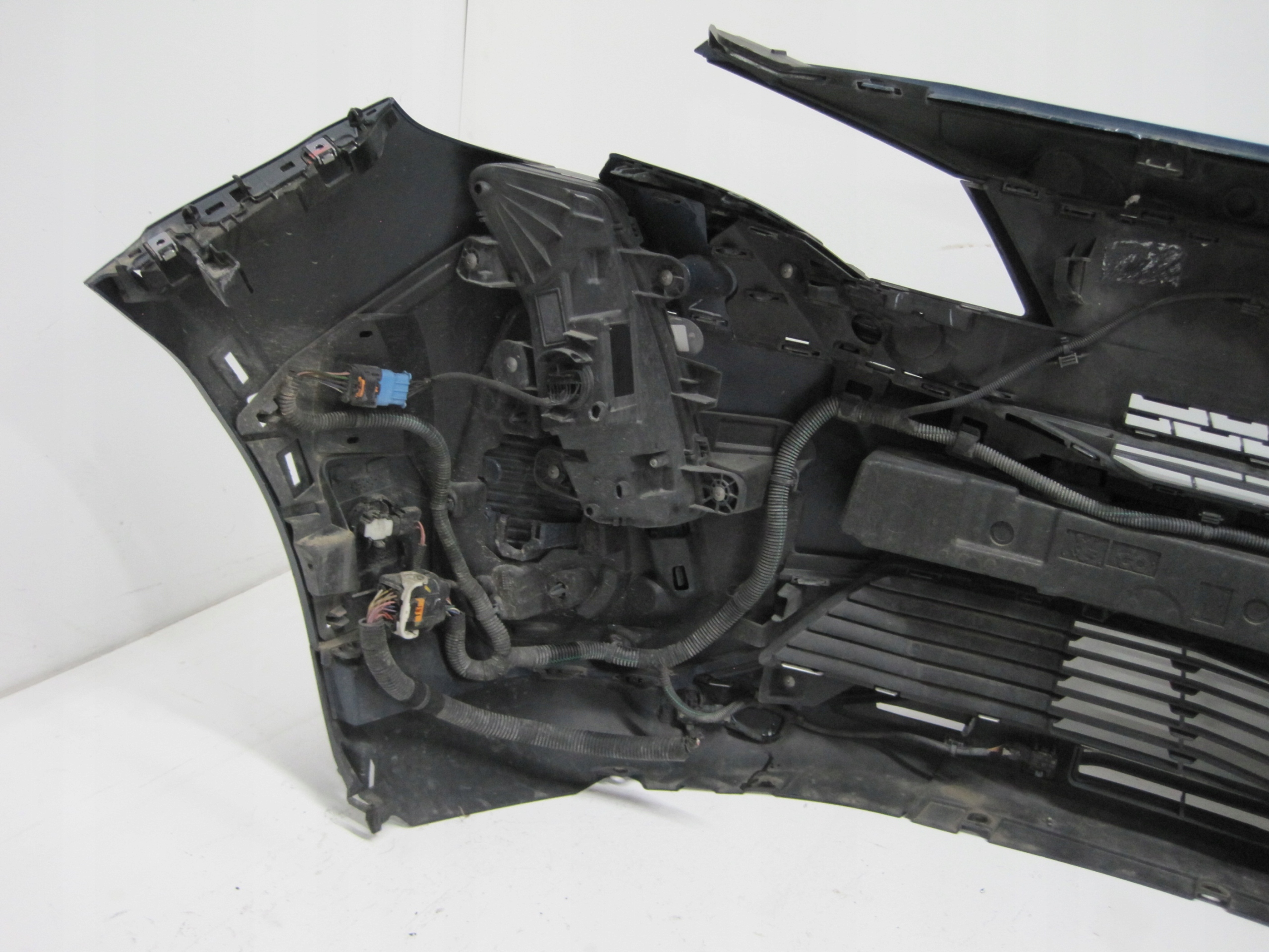 bumper front PEUGEOT 5008 II 6 PDC 21R GT KAMERA LIFT front