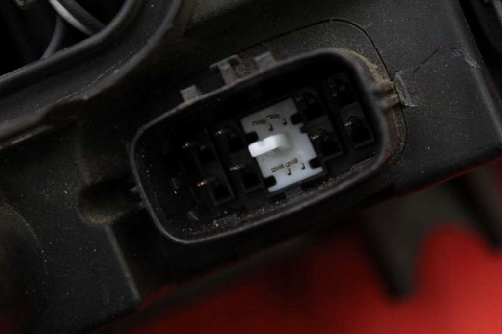 REFLEKTOR left light front XENON EU F014003906 MAZDA 6 1 and GG 02-05