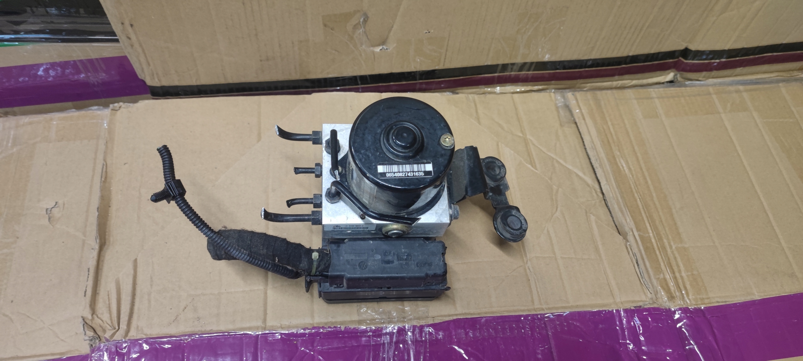 VW GOLF IV 4 BORA Servofreno ABS ESP 379M 517J