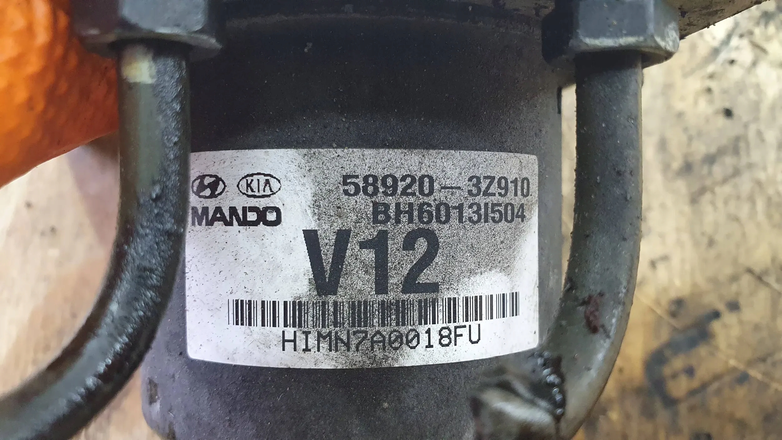 Hyundai i40 1.7 CRDI pump control unit ABS