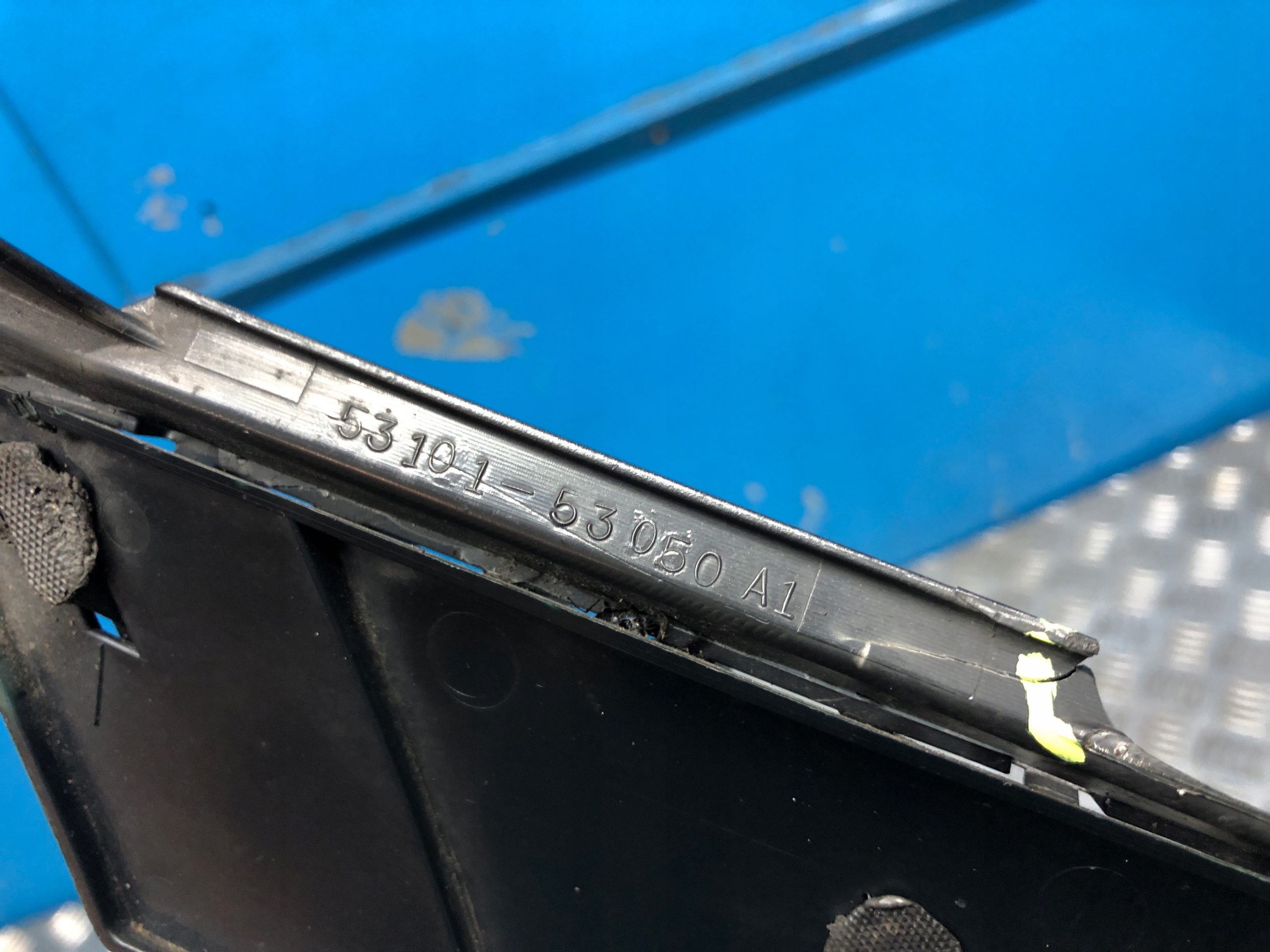 lexus oe 53155-53070 решетка радиатора