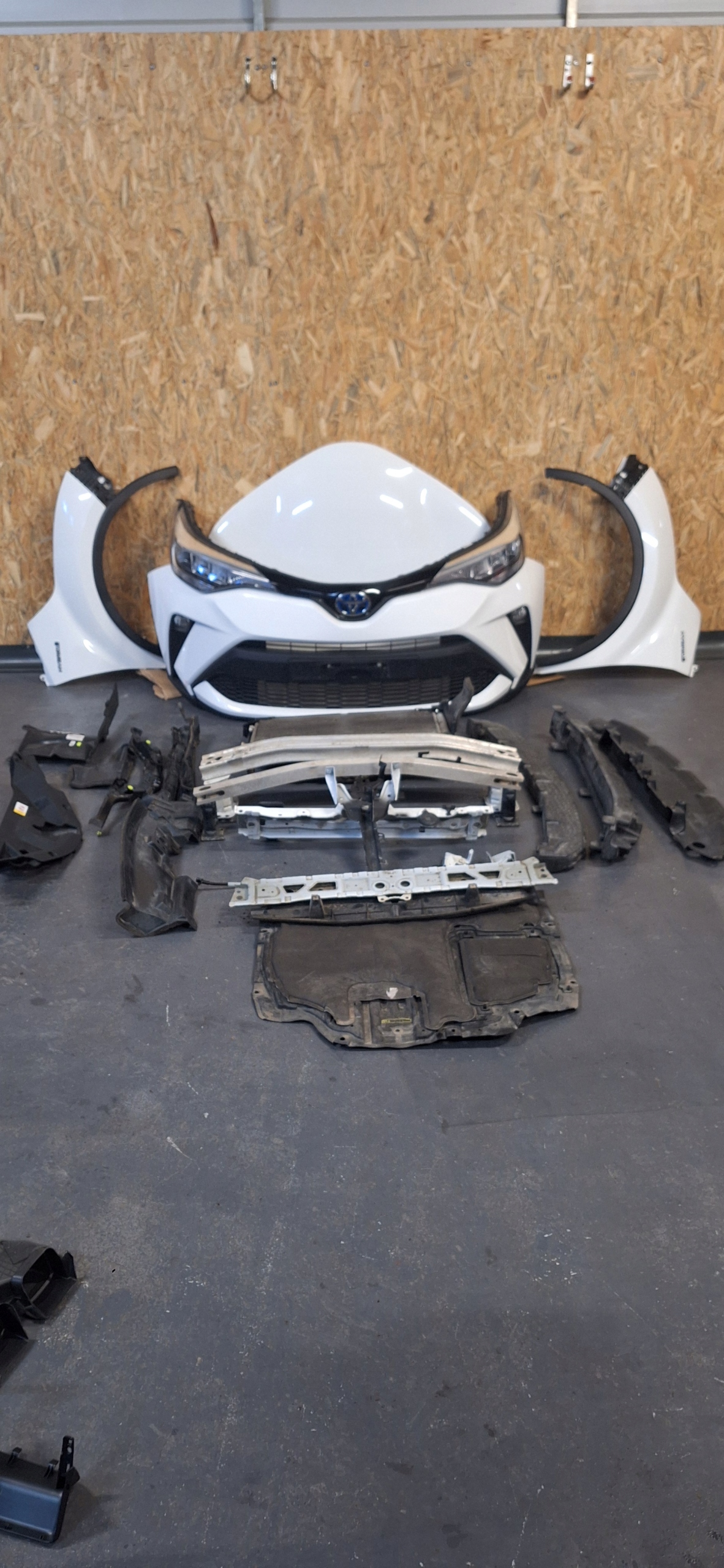 Toyota CHR Lift przód kompletny