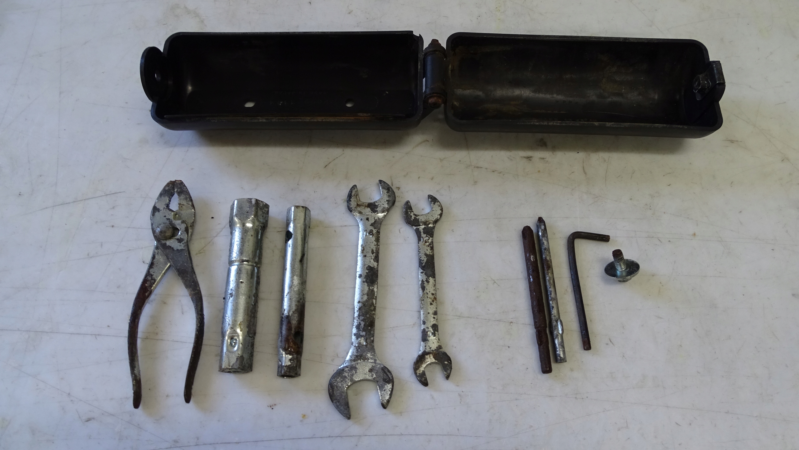 Kawasaki KLR 650 інструменти Сервісні Ключі