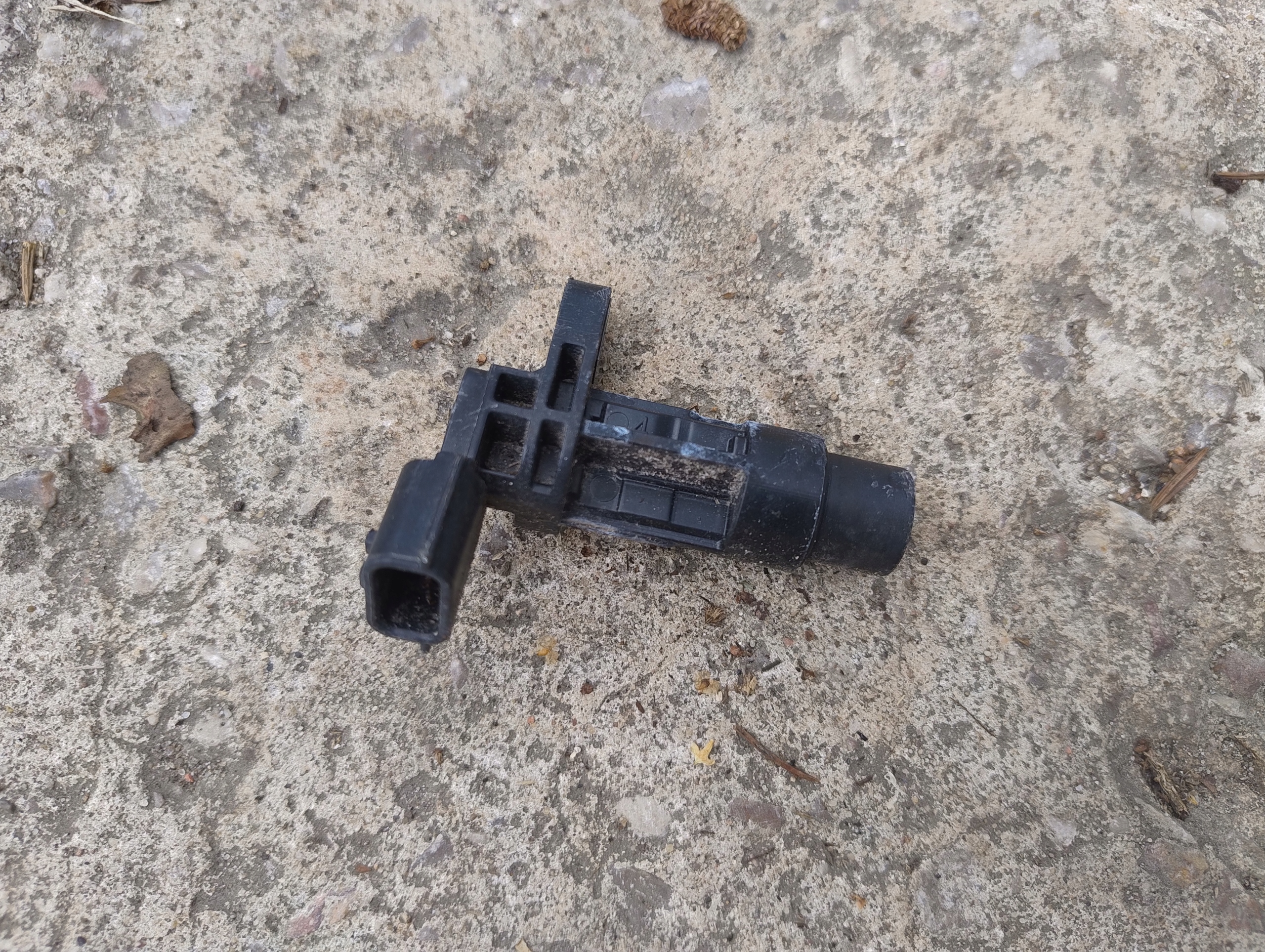 shaft position sensor RENAULT NISSAN 237310135R
