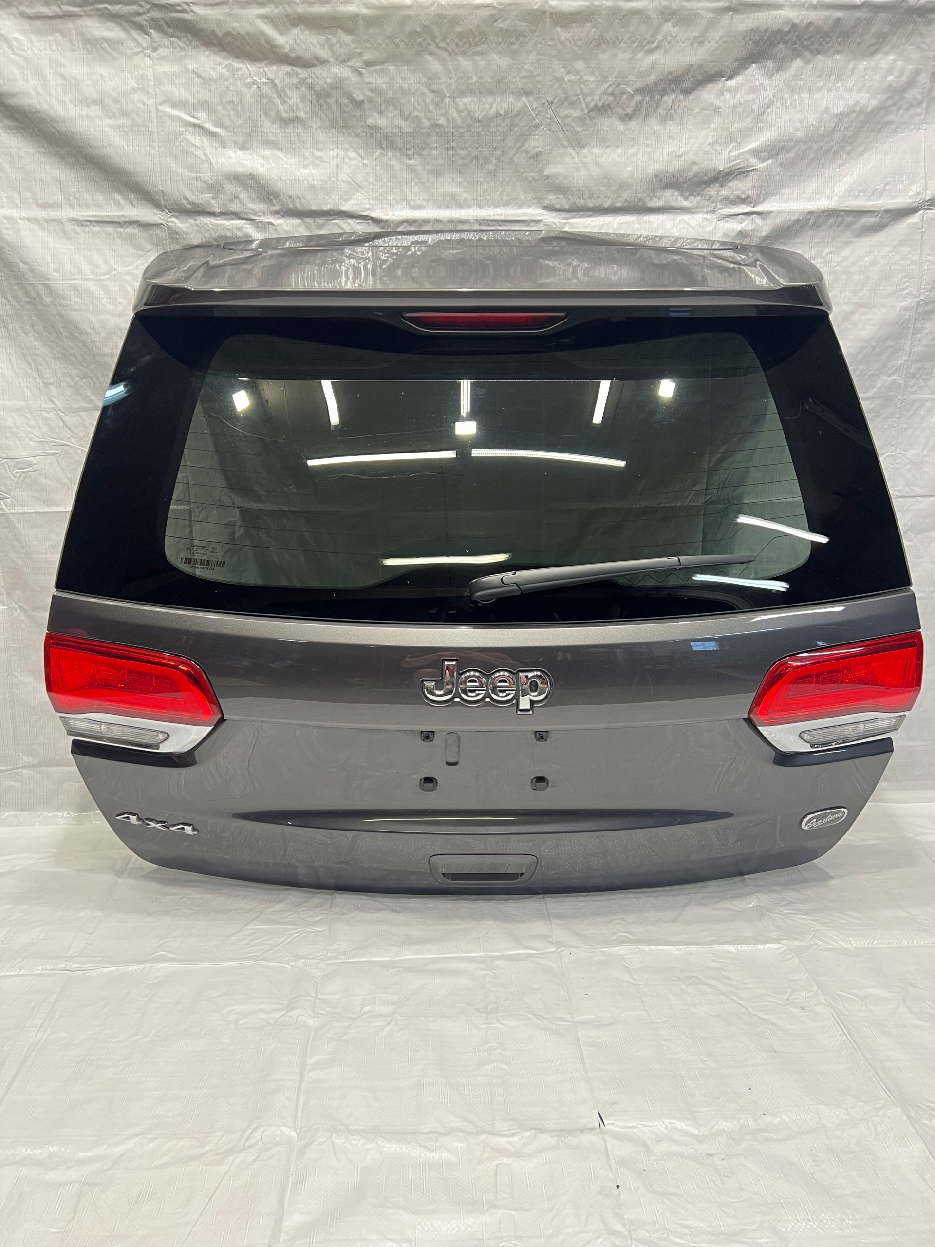 KLAPA TYŁ JEEP GRAND CHEROKEE WK2