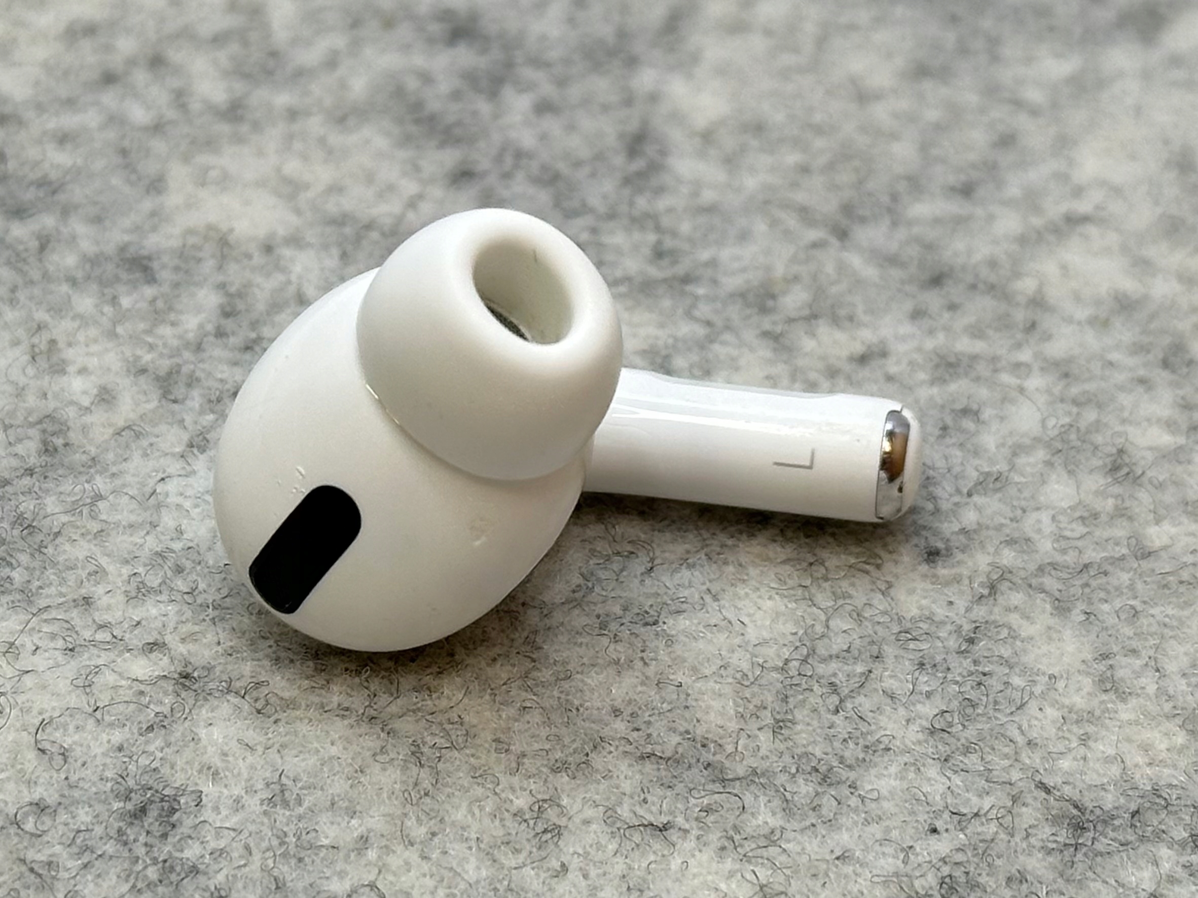 A4729 Apple Air Pods Pro 第1世代 AirPods Pro 1 z bezprzewodowym etui ładującym — Dane