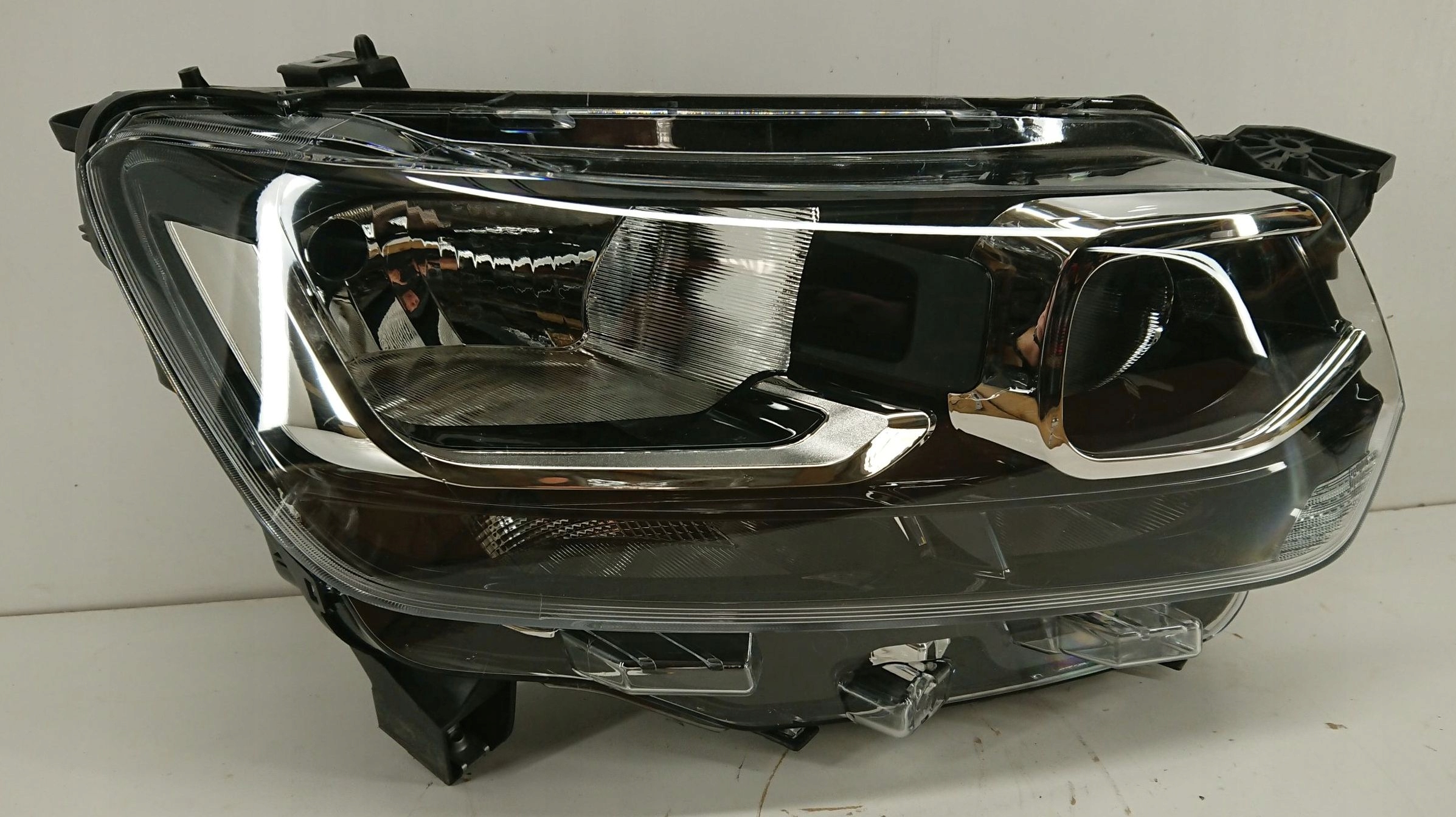 Citroen Berlingo 17- light right front front