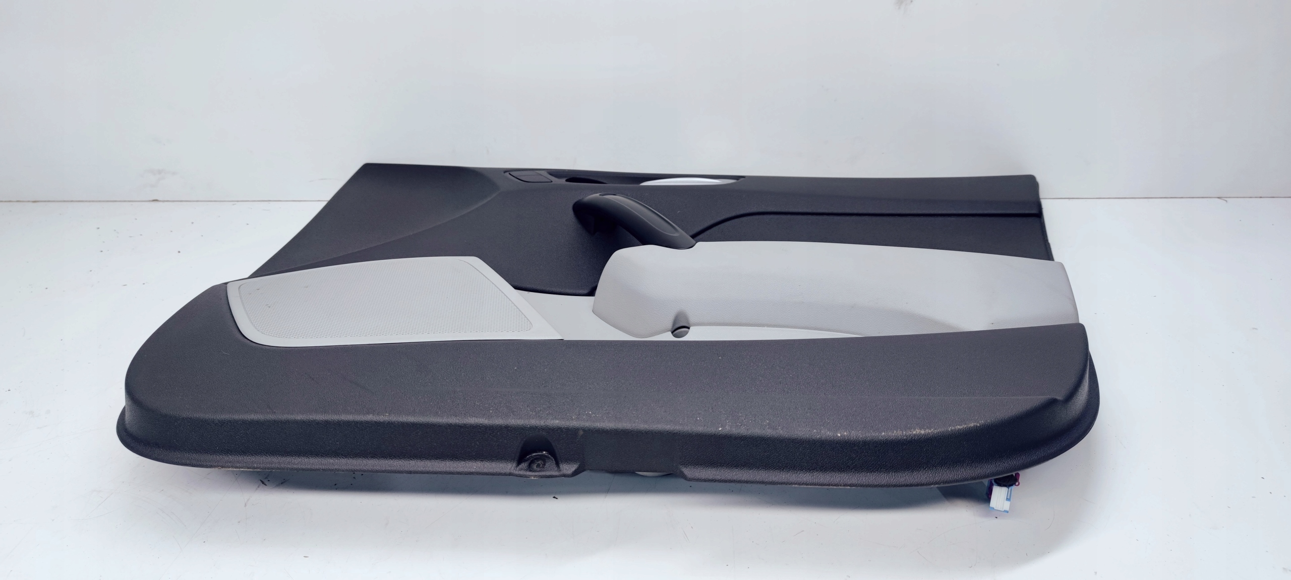 side door right front AUDI A1 8X4867106 *60*