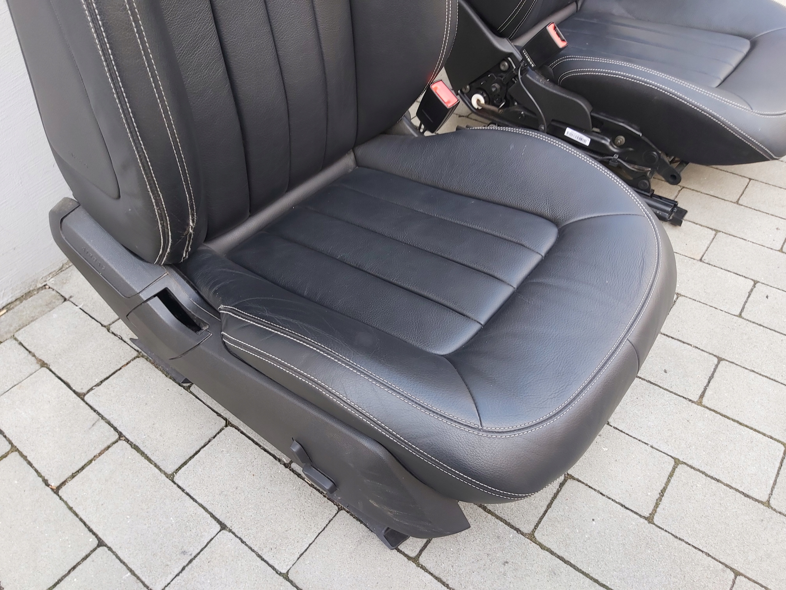 seat front front right MERCEDES CLS 218 W218