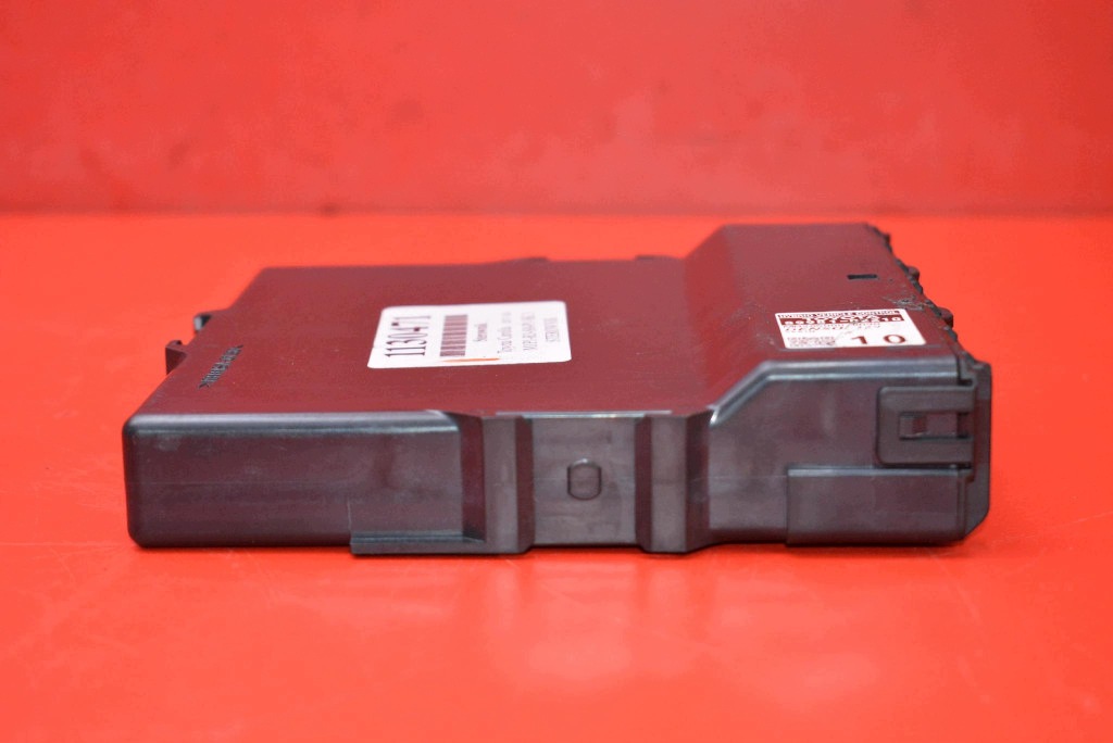 unité de commande électronique uce module STERUJACY hybride 89981-02210 TOYOTA COROLLA E21 1.8 HYBRID