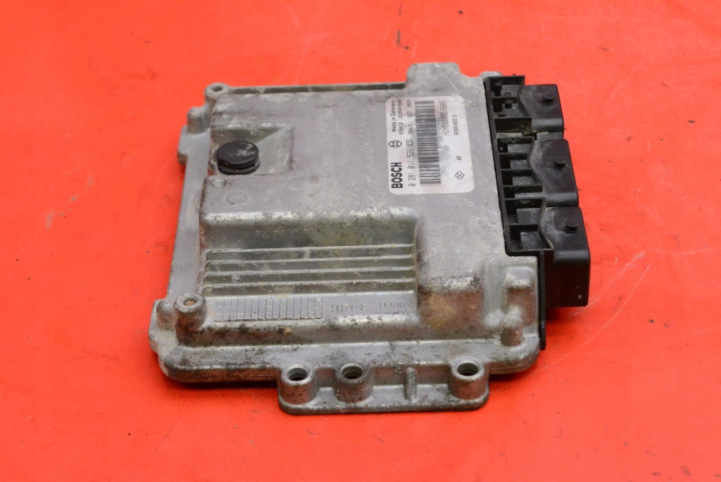 control unit computer of the engine 8200389519 OPEL VIVARO A 1.9 CDTI 100 KM 02-06