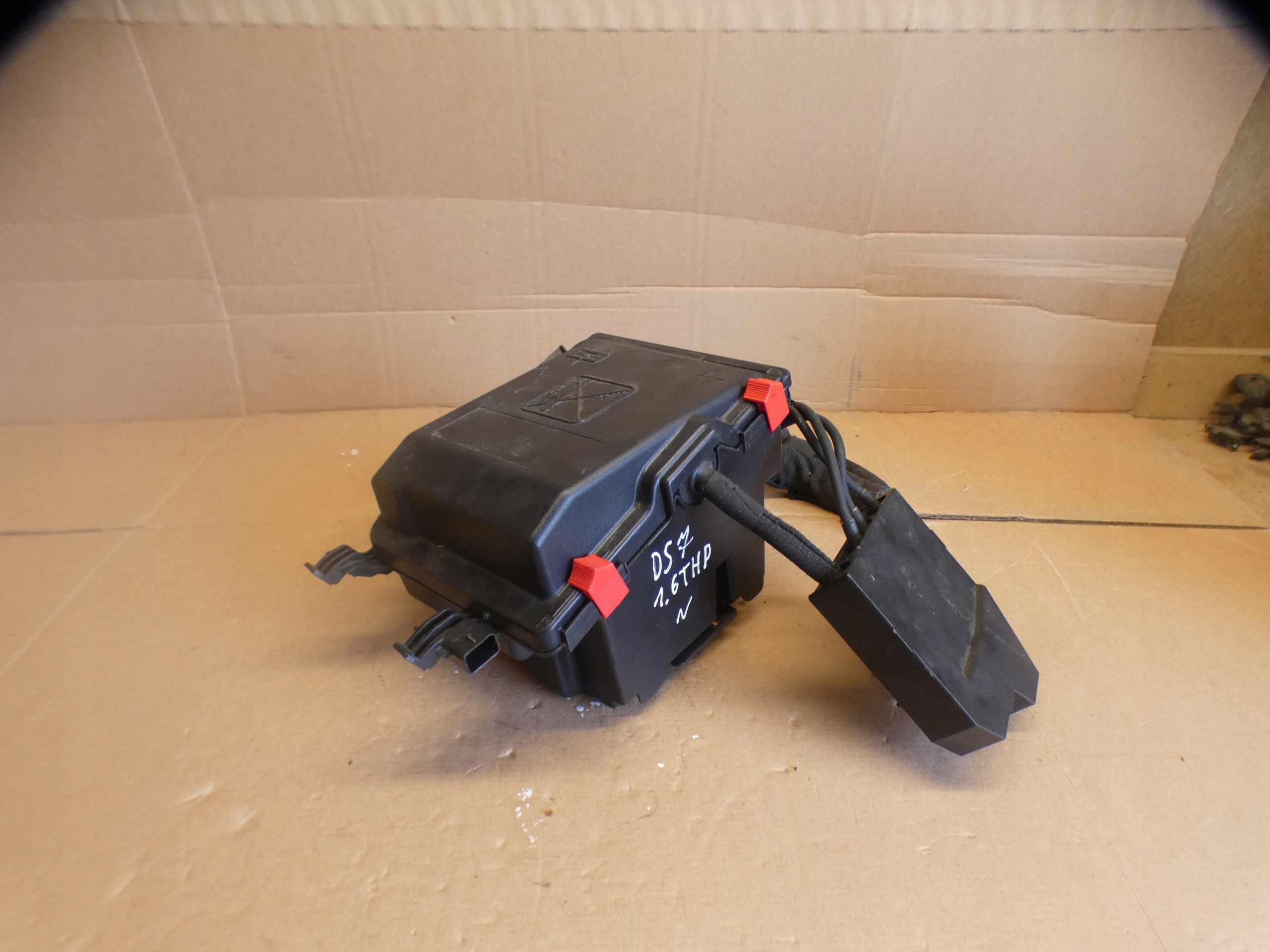 DS7 dose sicherungskasten gehäuse 9804848580