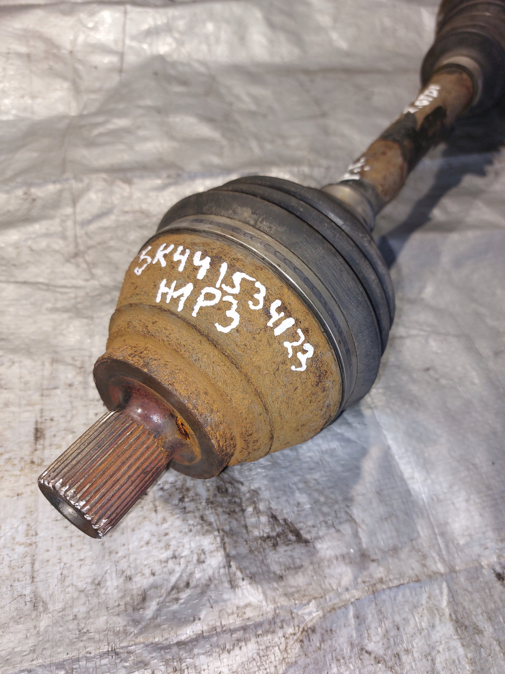 semi-axis left front VW TIGUAN and 1.4TSI