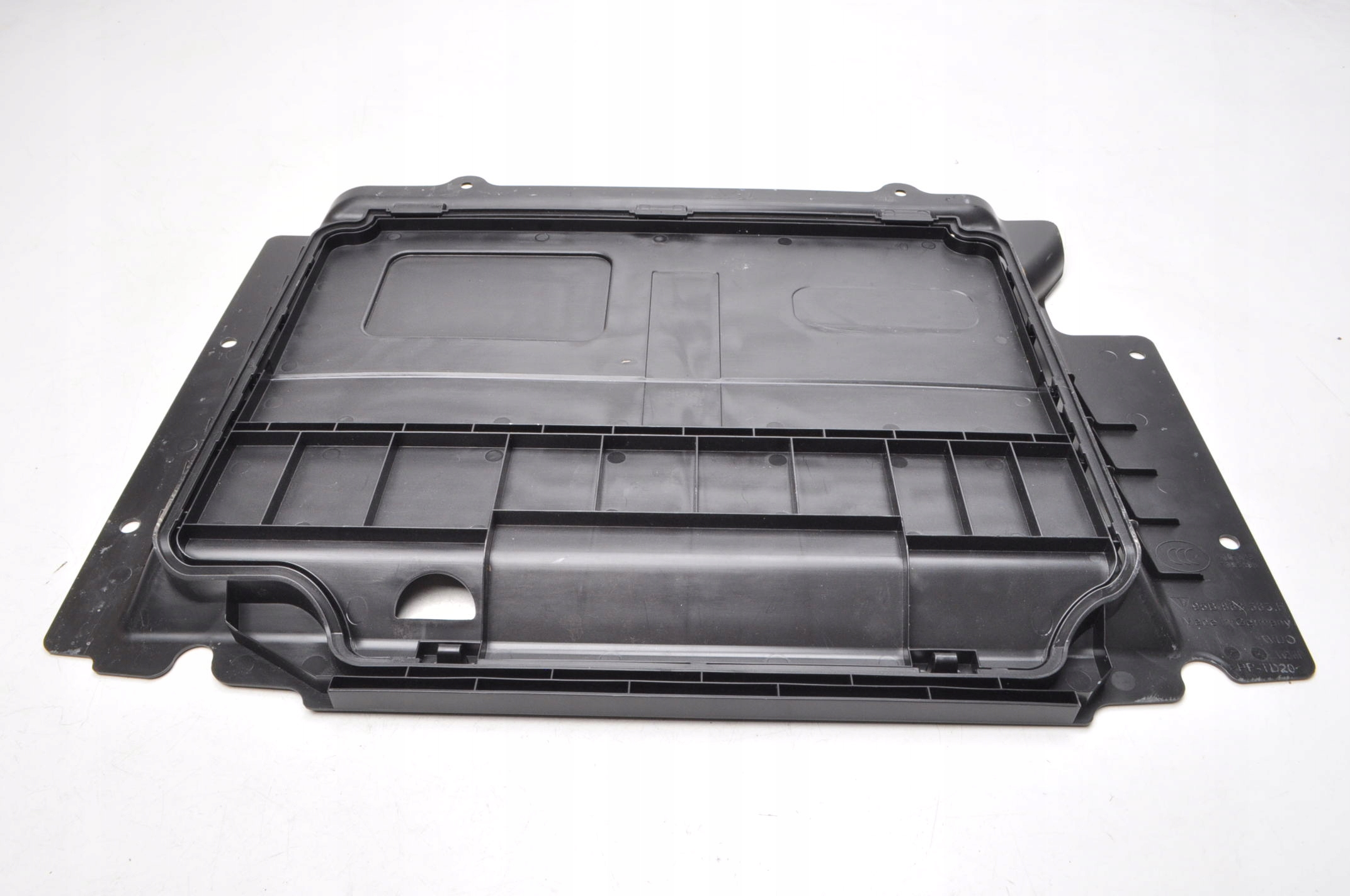 PORSCHE MACAN 3.6 POKRYWA AKUMULATORA 95B863565F Numer katalogowy części 95B863565F