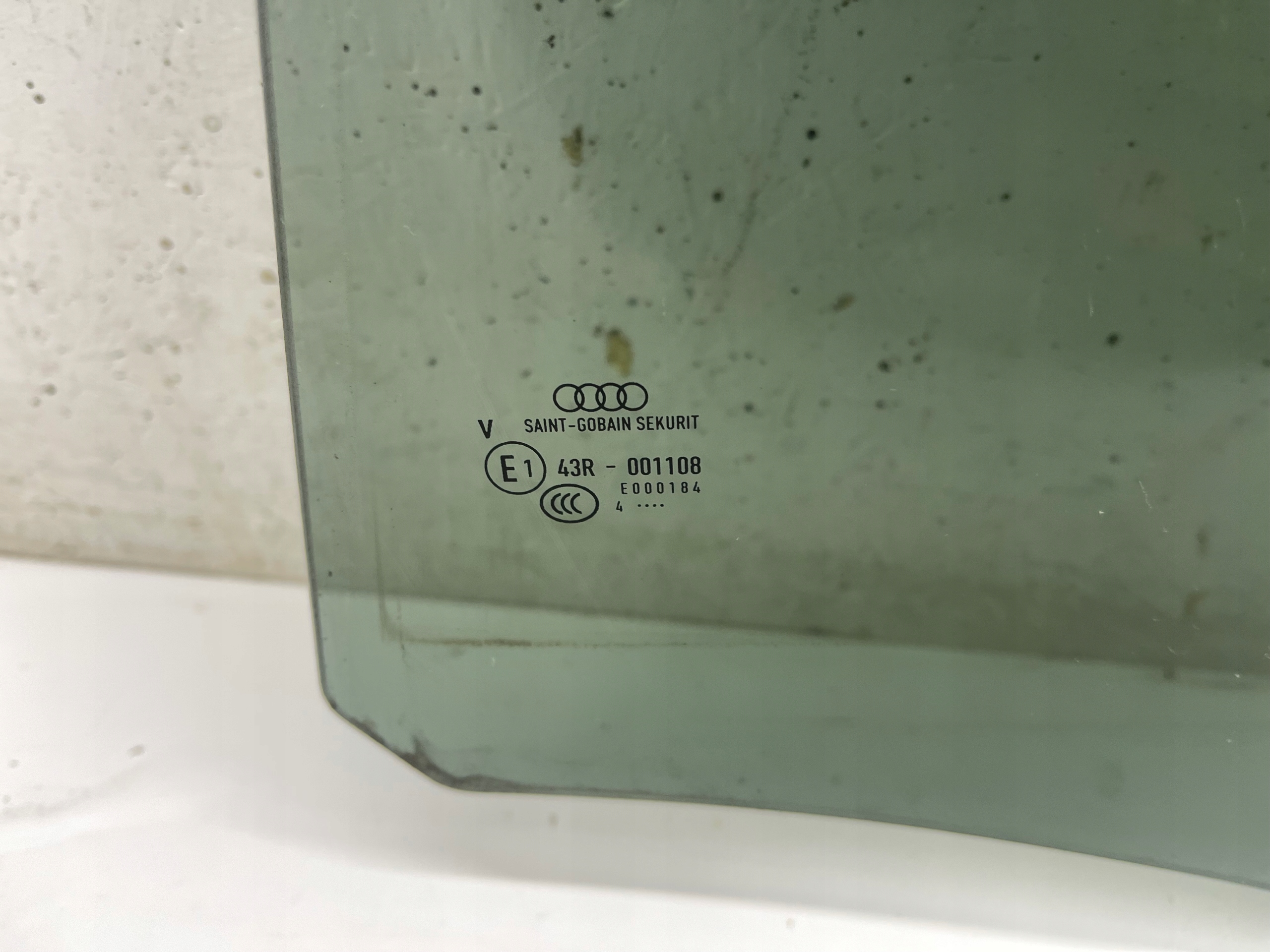 AUDI A3 8V 5D SPORTBACK 14ROK window door left rear part rear