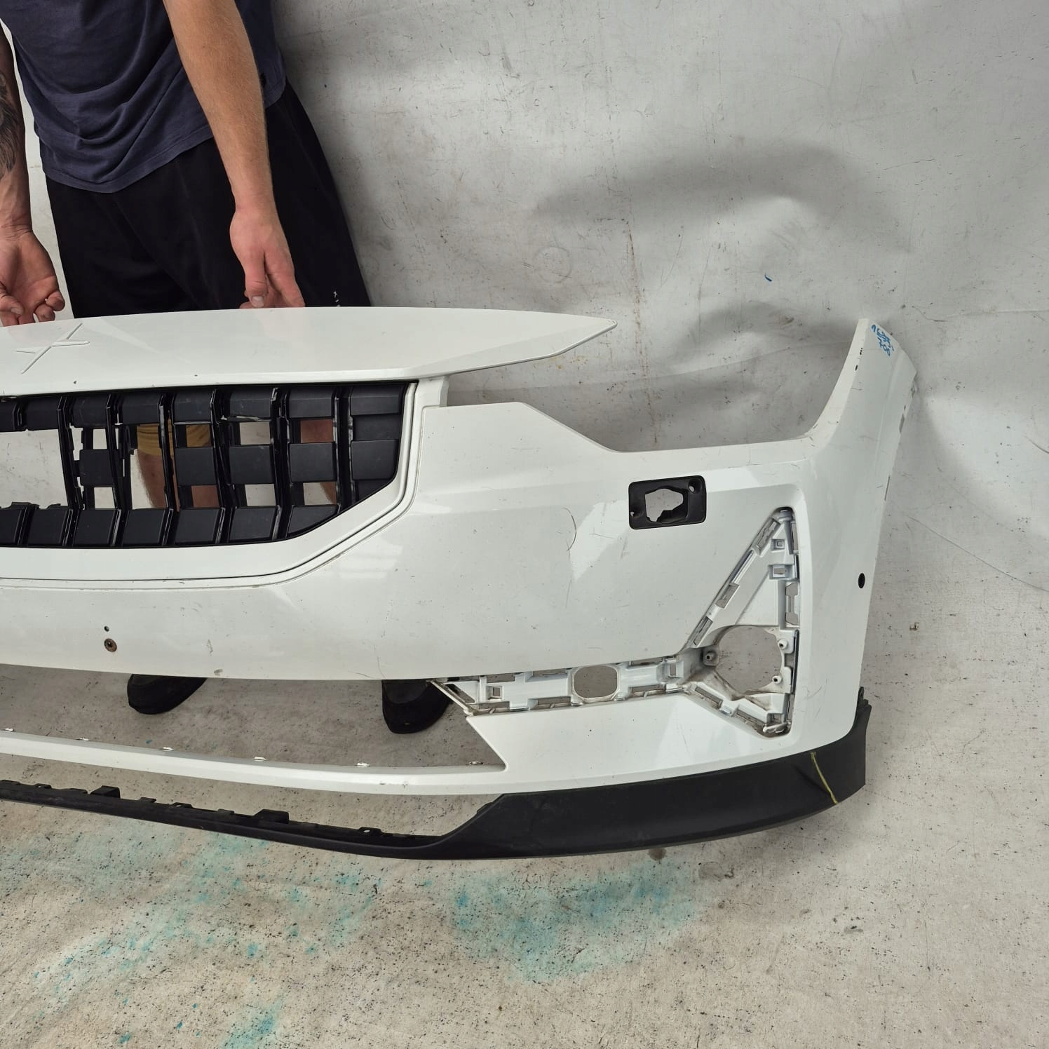 POLESTAR 2 II 20-23 bumper front front PDC SPR 31690327