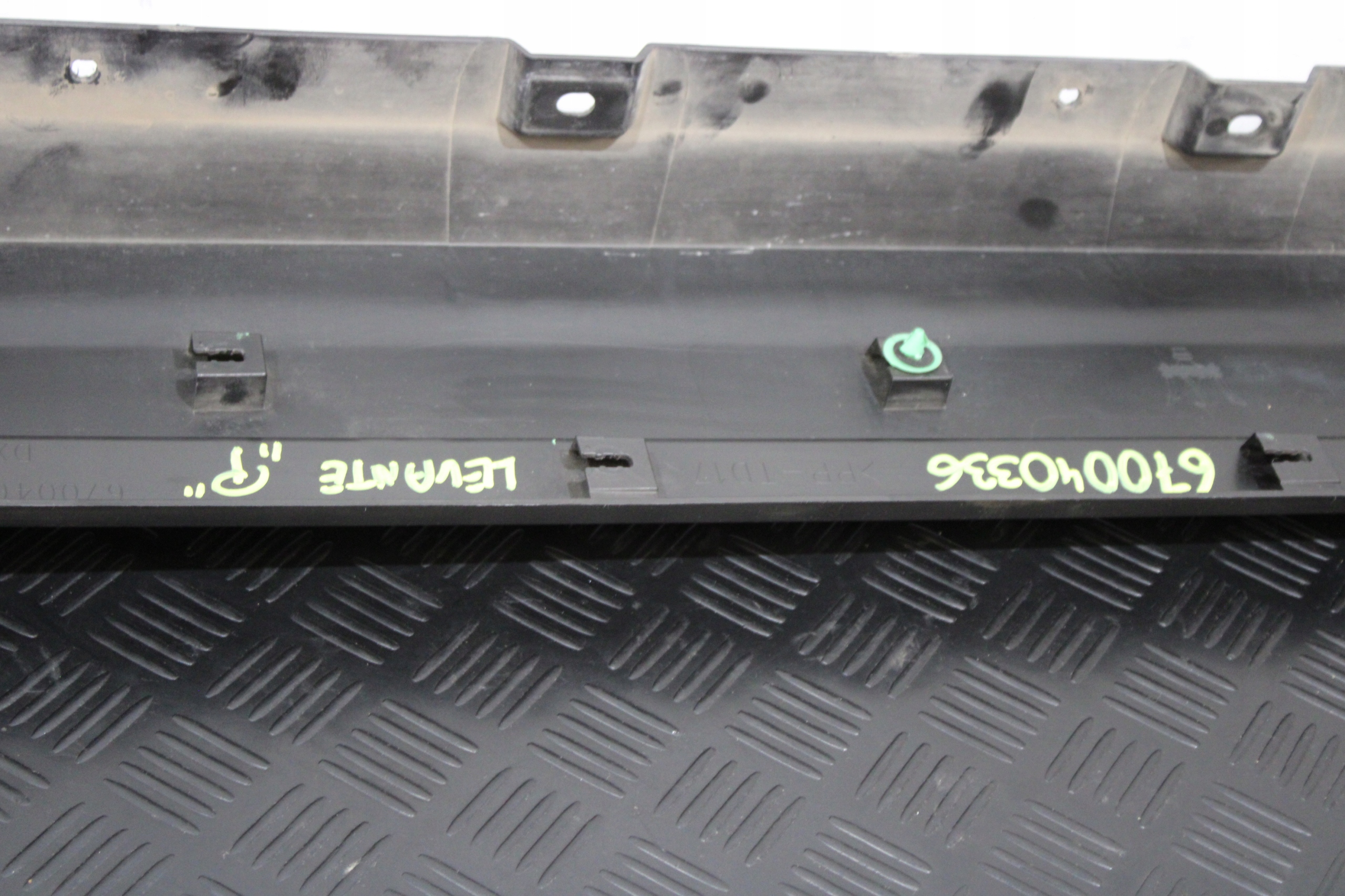 cap threshold threshold right MASERATI LEVANTE M161 670040336