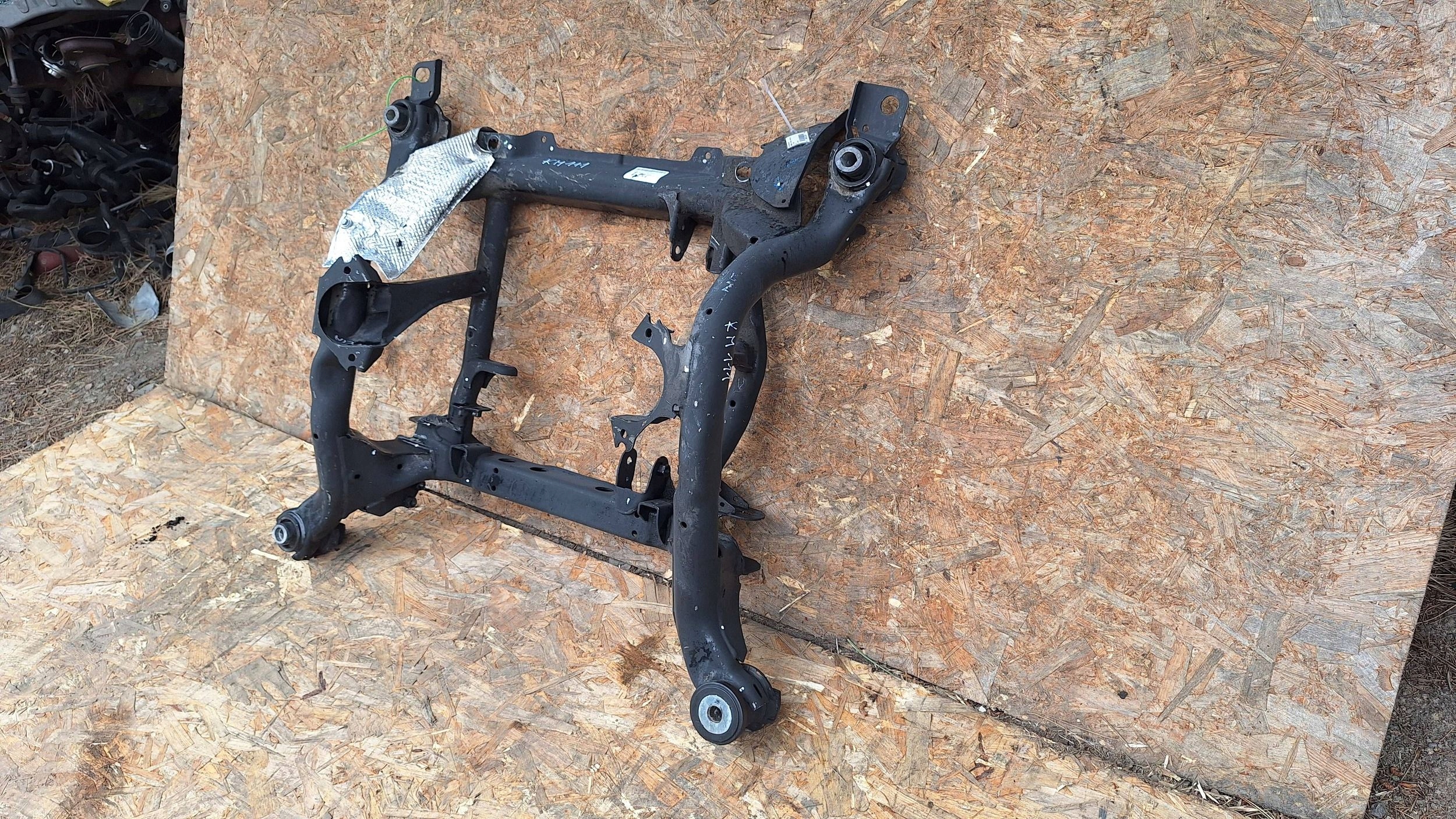axle beam subframe axle beam front A1643300058 MERCEDES ML W164 GL X164 3.0D