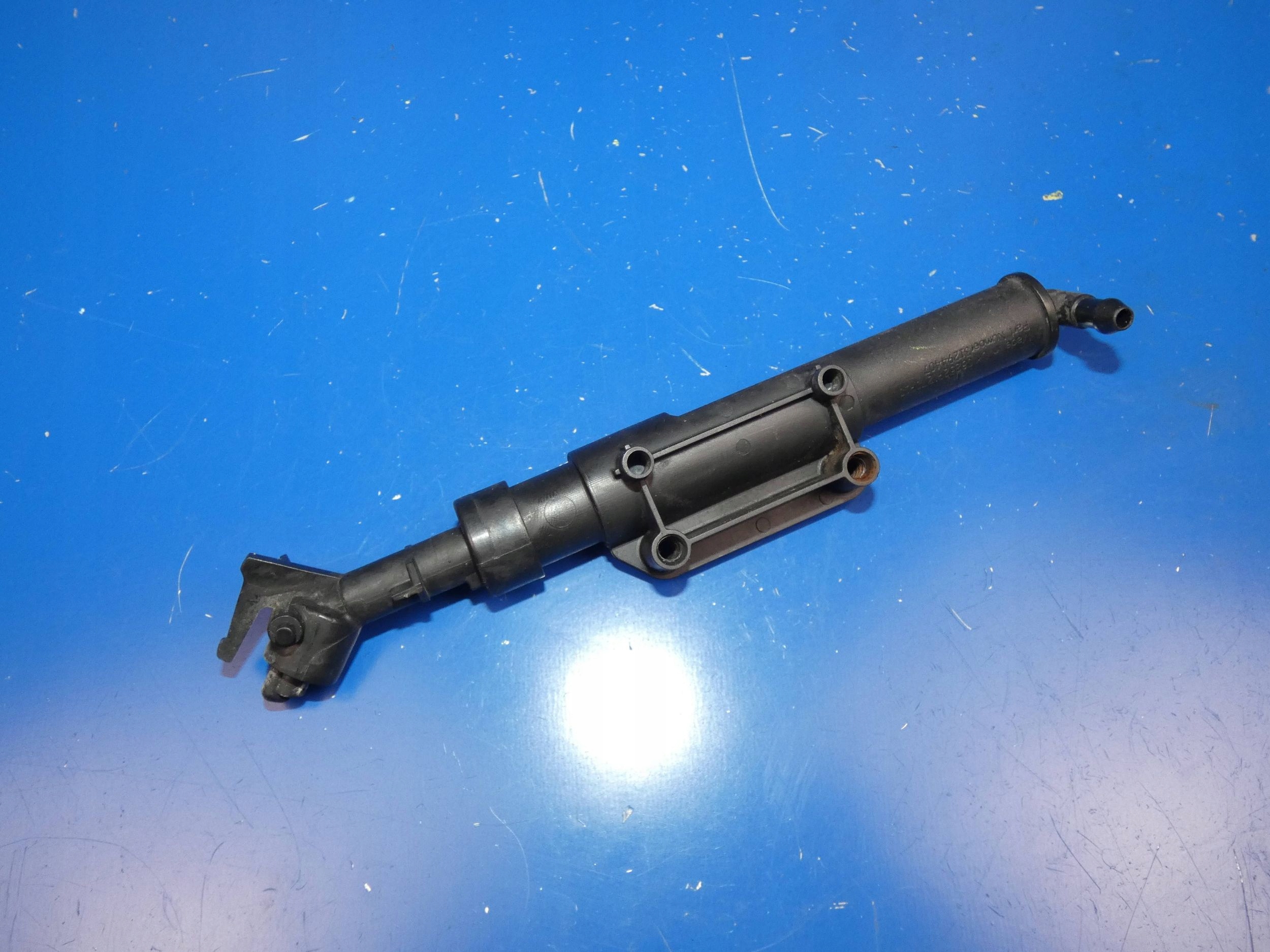 VOLVO XC60 and washer DYSZA lights right front front