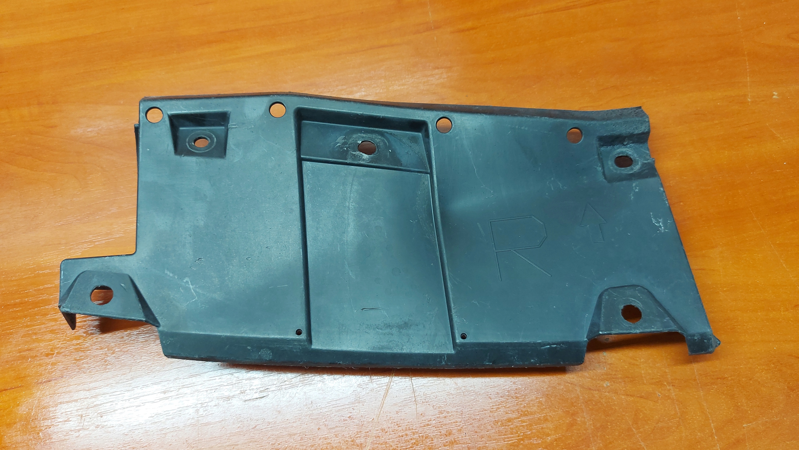 cover below bumper chassis right rear part TOYOTA RAV4 IV 12