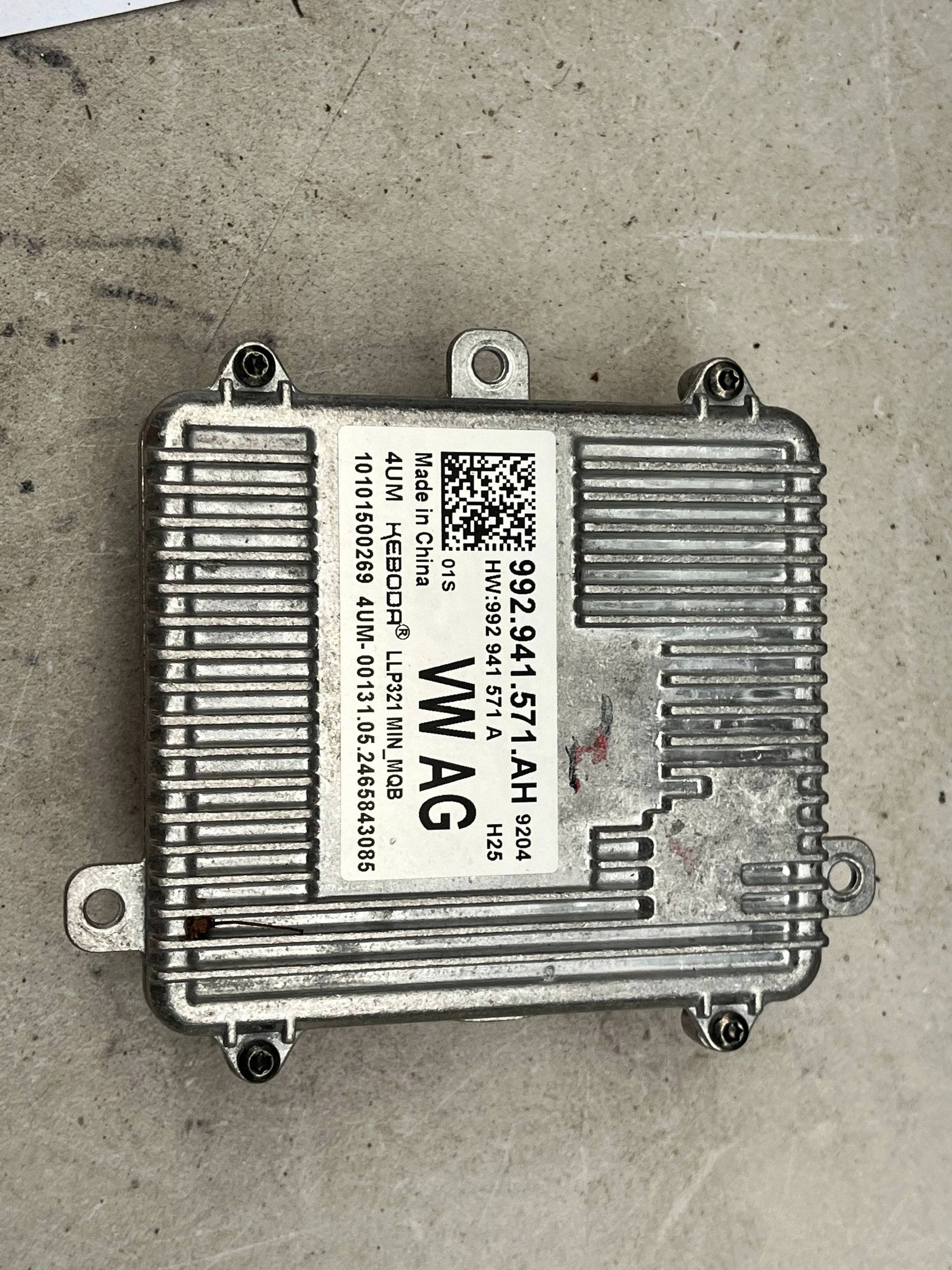control unit LED REFLEKTORA VOLKSWAGEN GOLF VIII 992941571AH @M