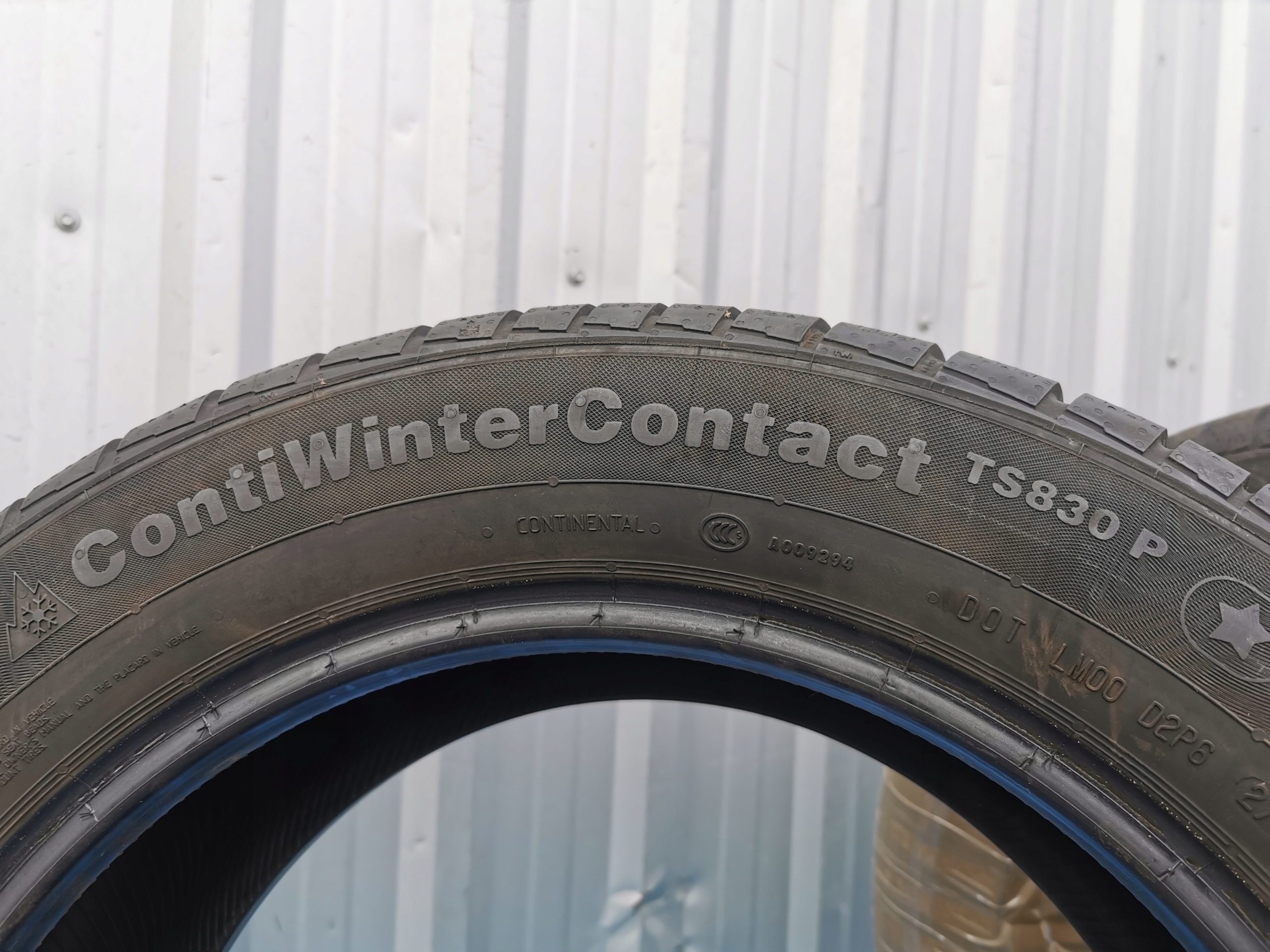 OPONY CONTINENTAL CONTIWINTERCONTACT 225/55 R17 97H 2016R. Liczba opon w ofercie Komplet 4 szt.