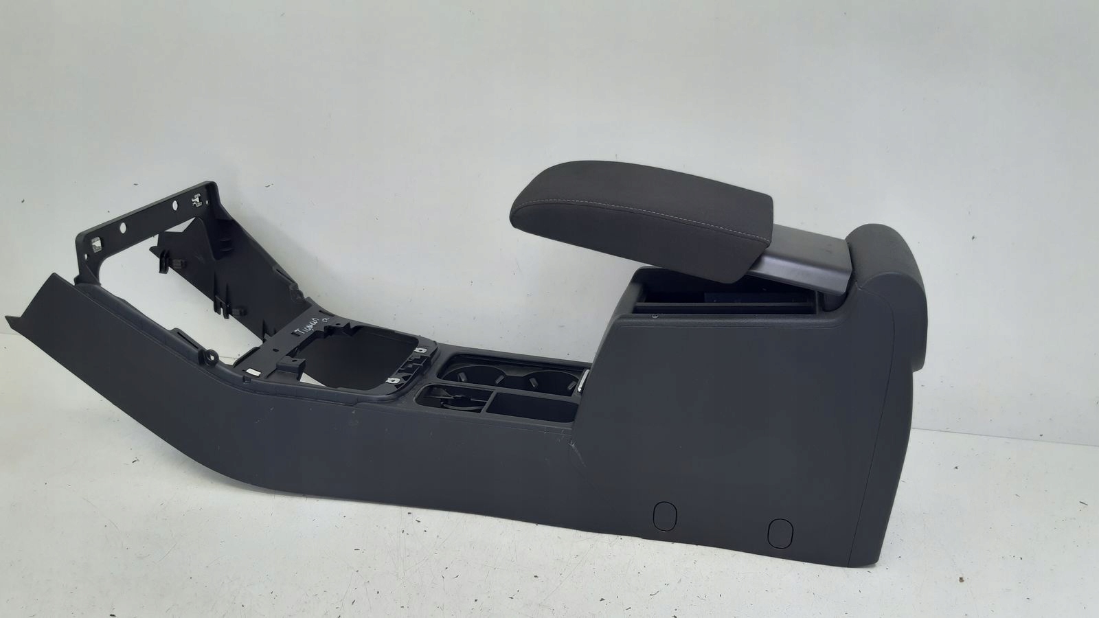 bracciolo tunel VW Tiguan 1,4 TSI