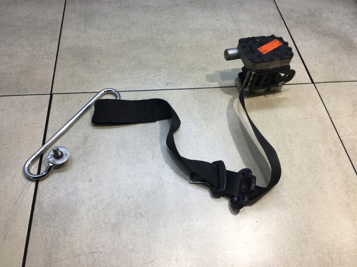 tension belt safety left front MERCEDES W203 COUPE