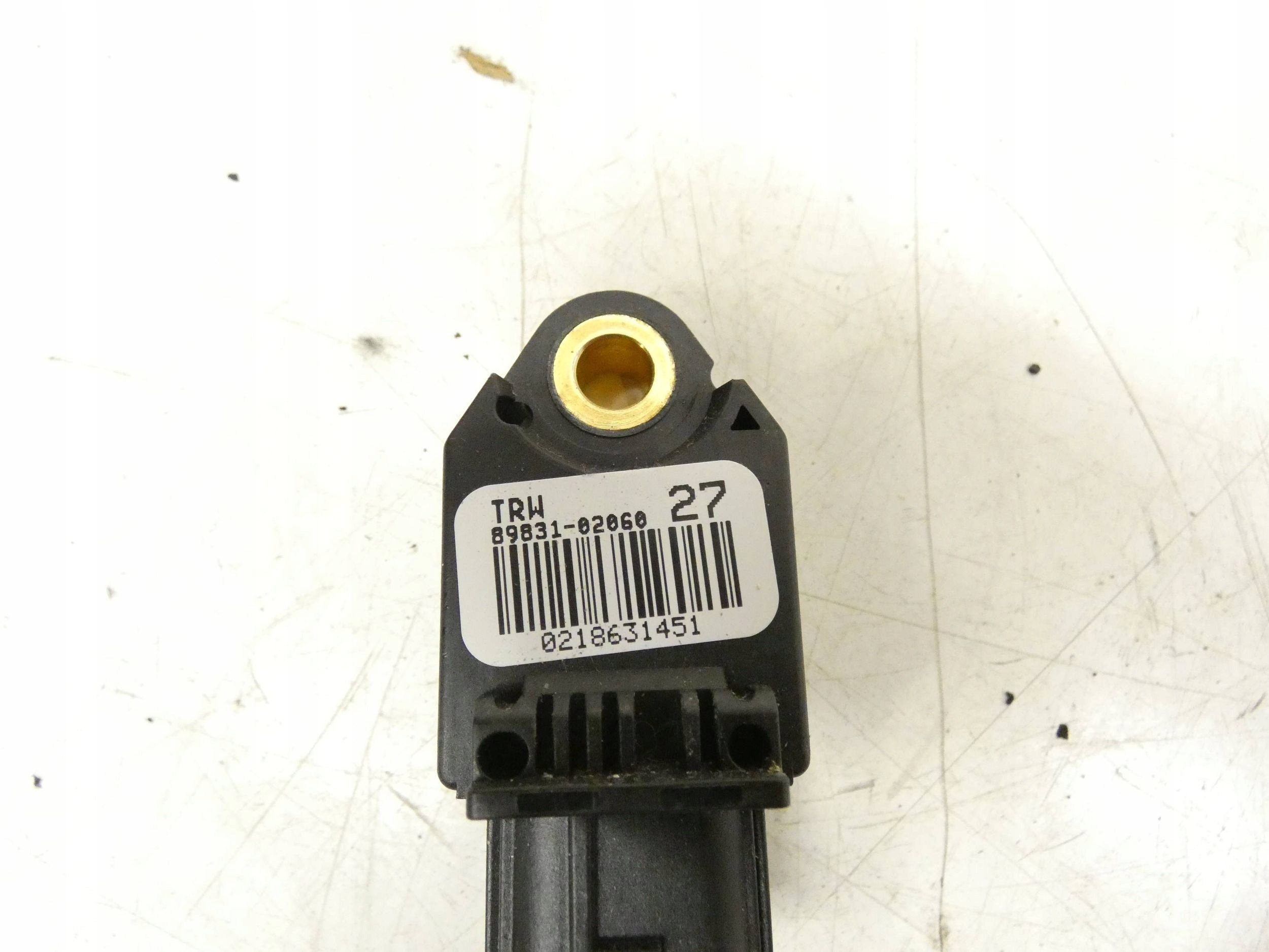 Sensor zderzeniowy airbag sensor Toyota Auris E15 8983102060