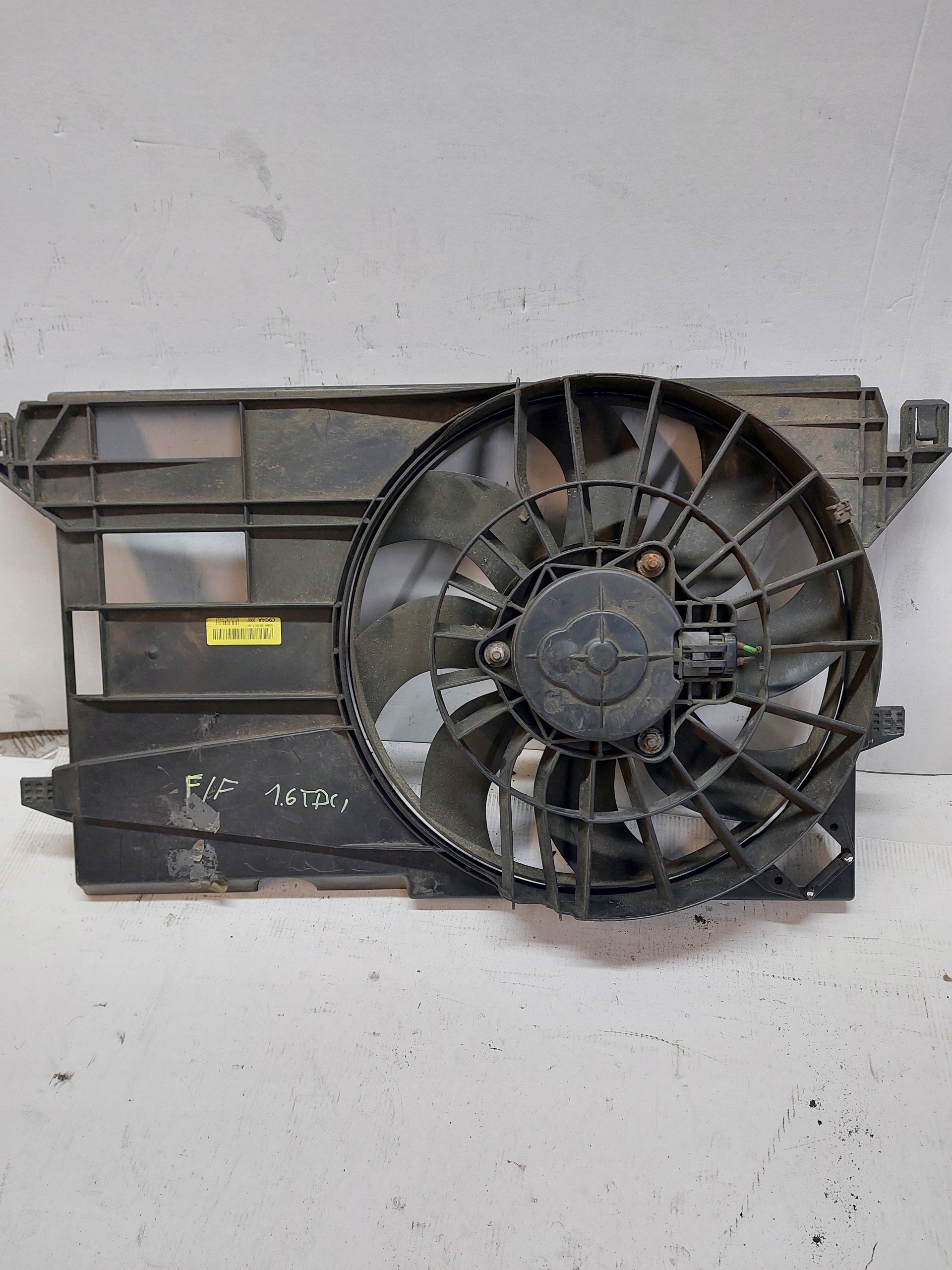 ventilátor chladiče FORD FIESTA MK5 556H-8C607-BE