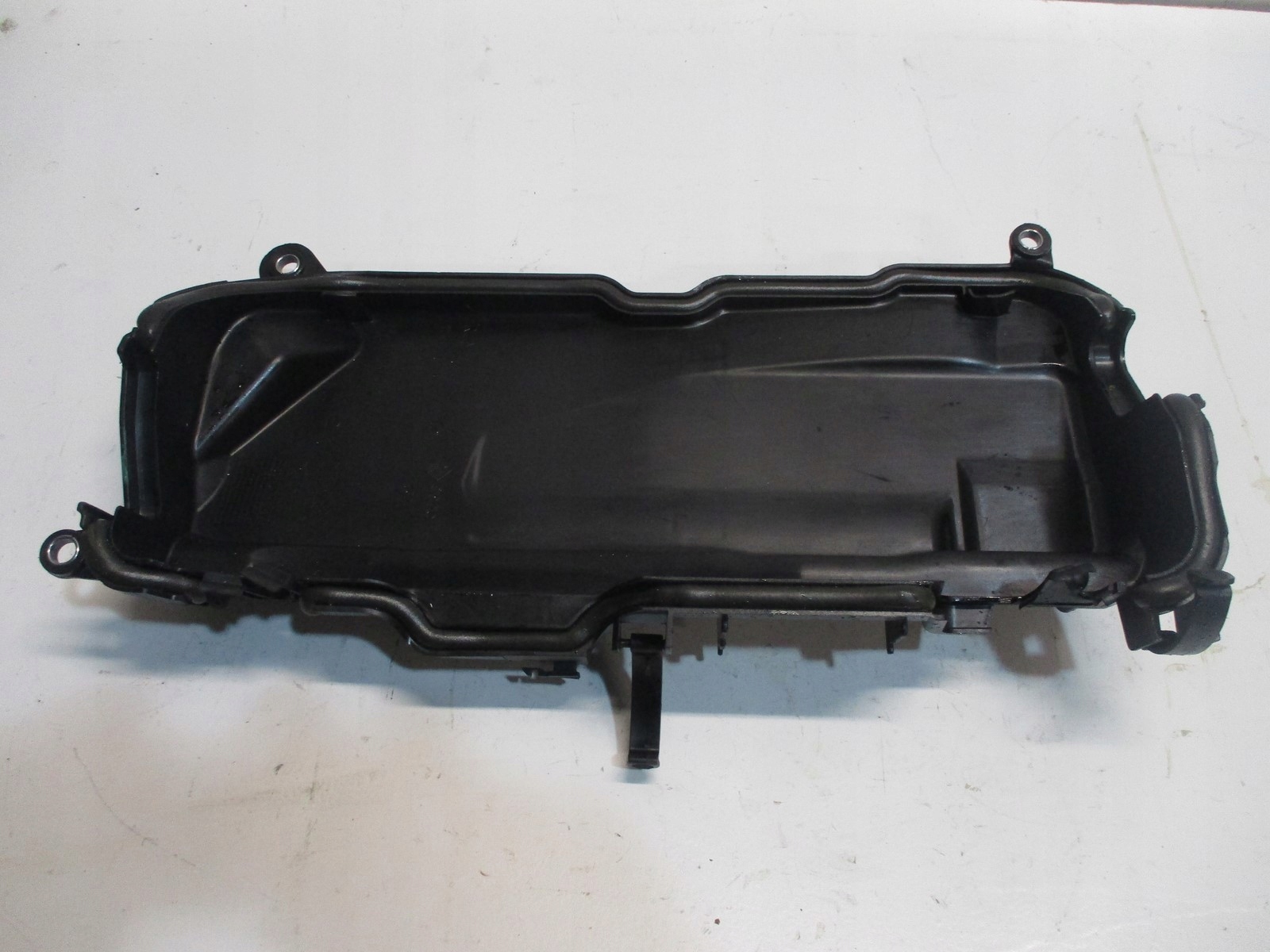engine housing cover RENAULT KOLEOS 2,0DCI 175B16051R